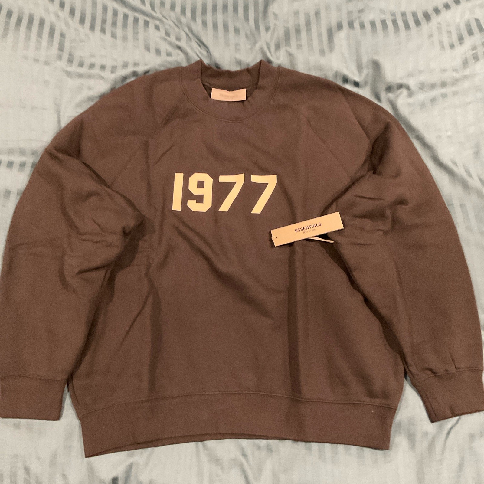 Essentials Fear Of God 1977 Sweatshirt Iron (Medium)