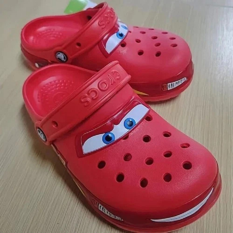 Kid’s LIGHT-UP Lightning McQueen Crocs boys girls Shoe Clog Disney C8-J3 Size **