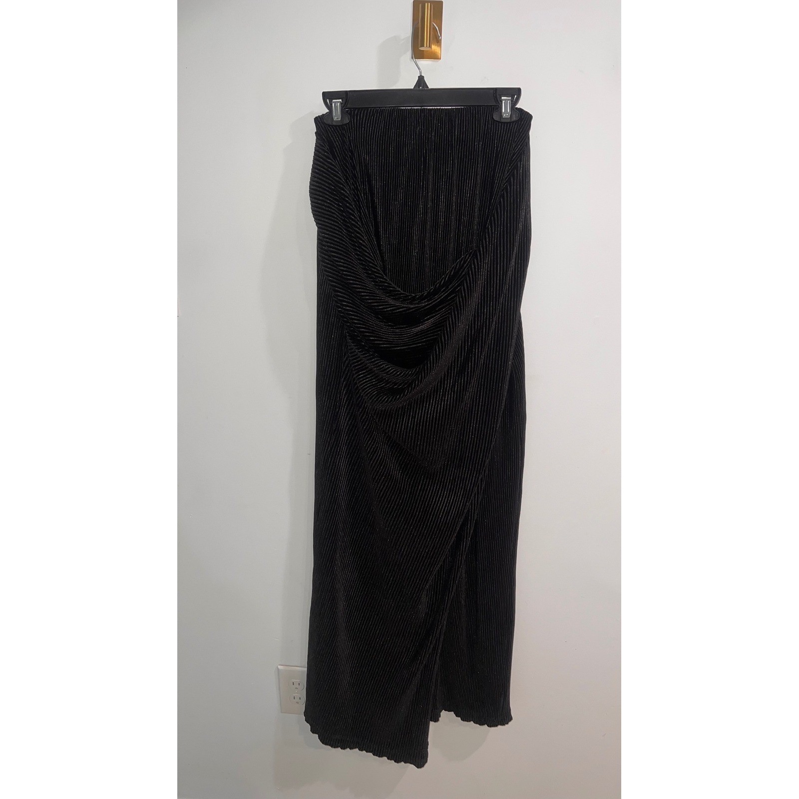 JLUXLABEL Black Velvet Sexy Corset Top & Metallic Pleated Maxi Skirt Set Medium
