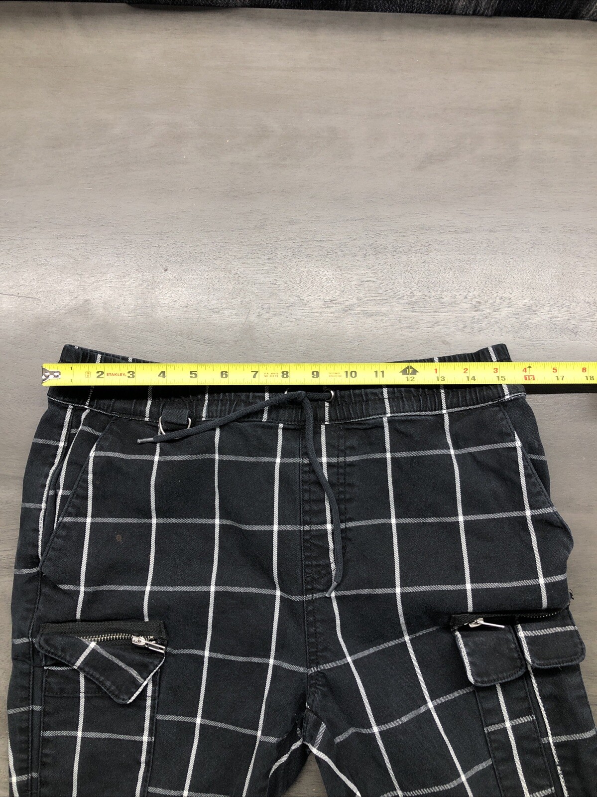 Hot Topic Womens Size M Cargo Jean Pants Black White Checkers Zippers