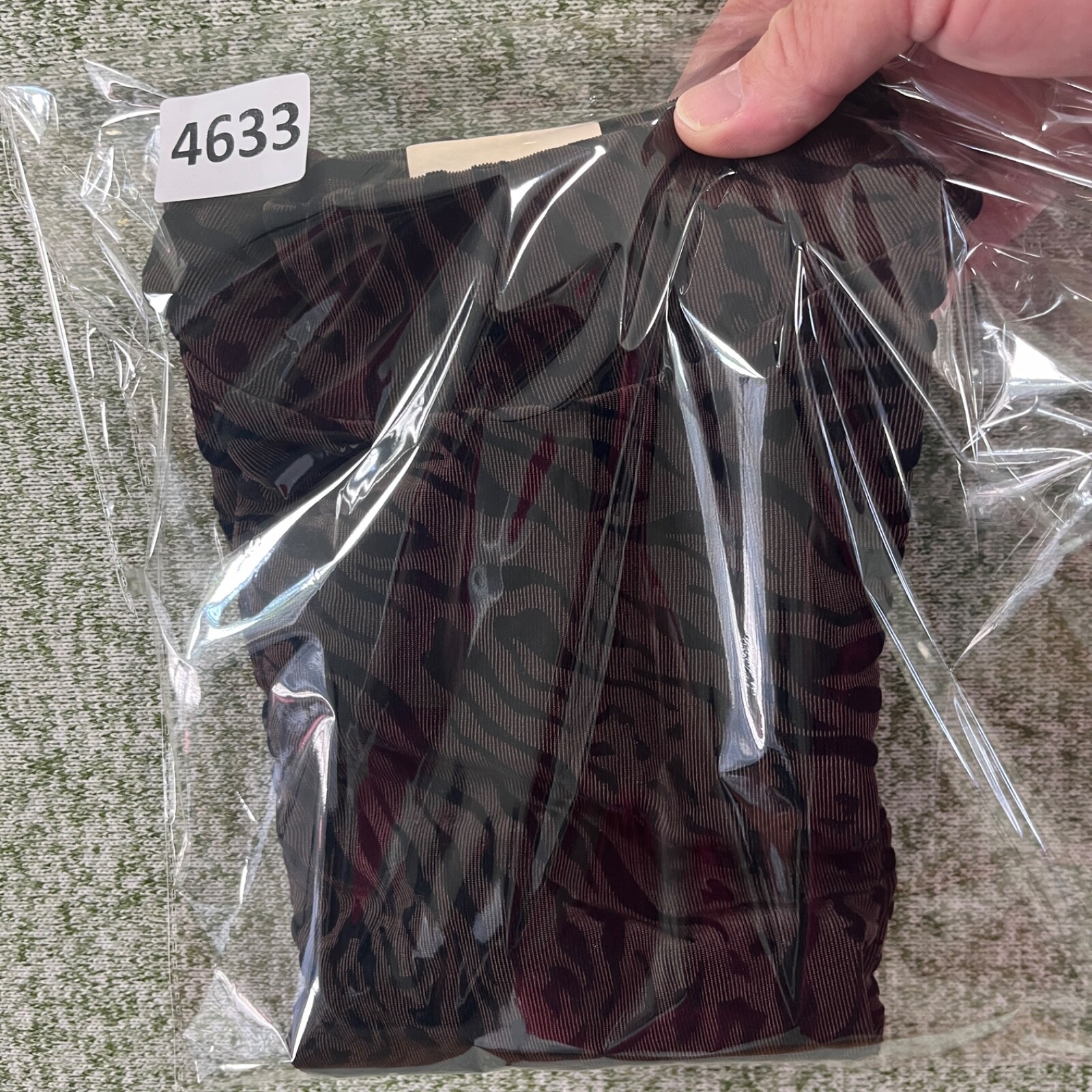 A Buyer Tops Women Large Vintage 80s Brown Animal Print Texture Mock Stretch