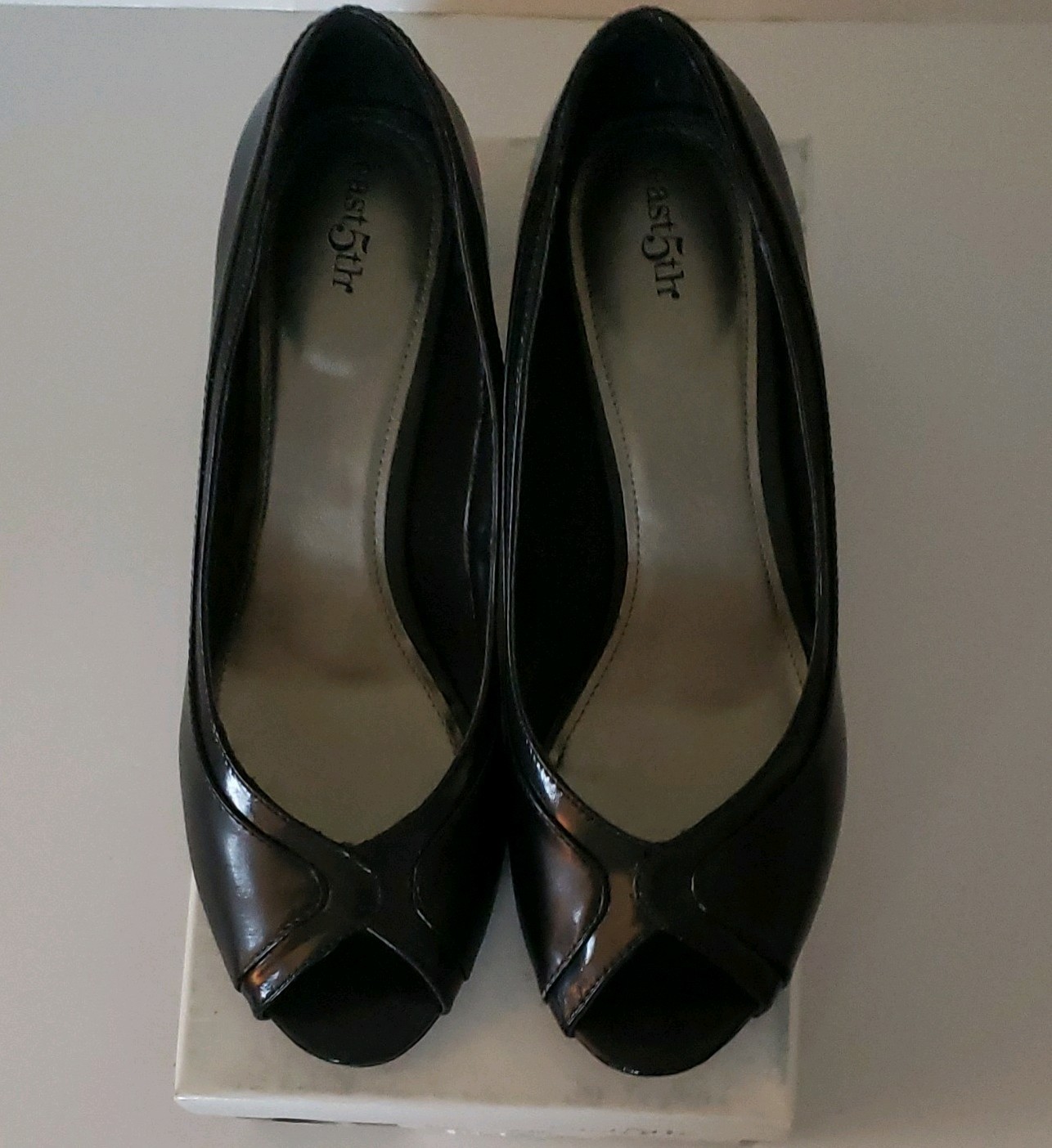 East 5th Black Peep Toe Pump Heels Slip-On Women’s US 9 W Wide Width