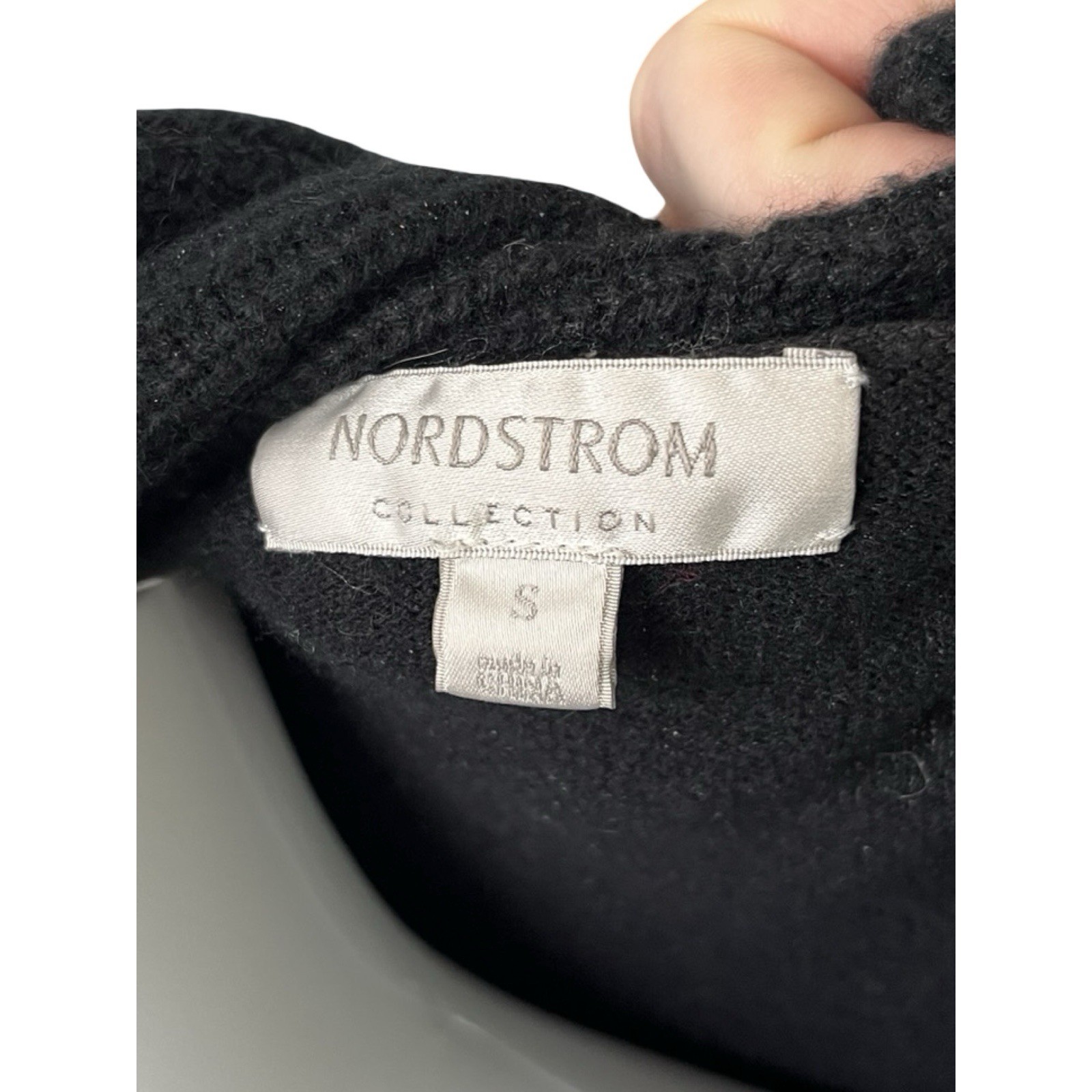 Nordstrom Cashmere Sweater Black Cowl Neck Long Sleeve Soft Womens Size Small