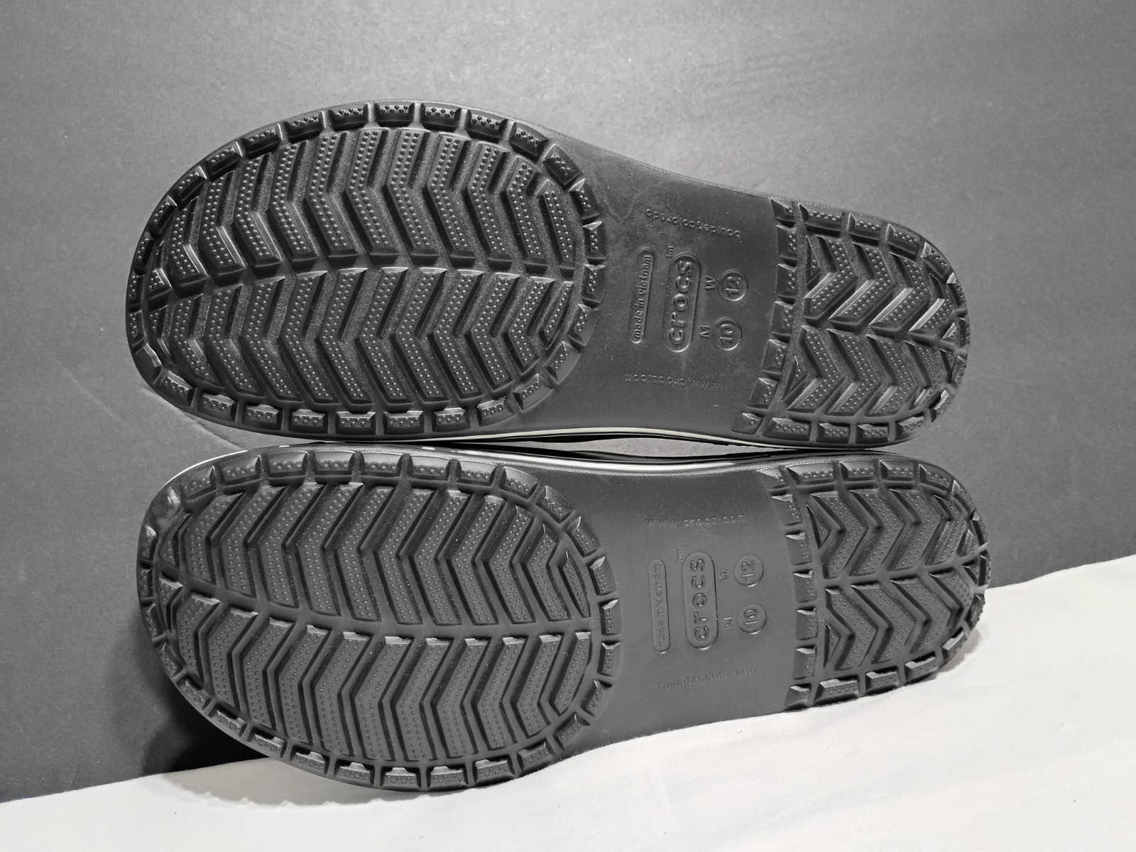 Size 10 Crocs Adult Bayaband Slide Sandals, new no Tags/Box, Women Size 12