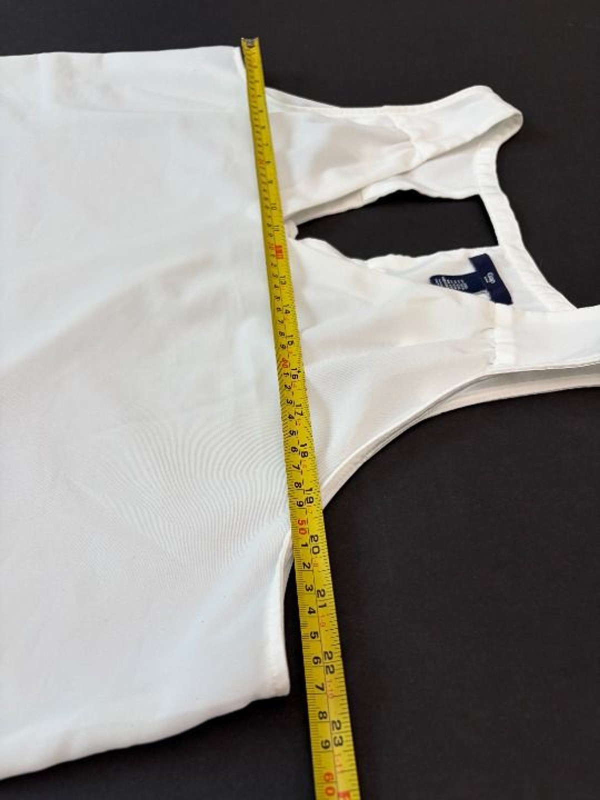 Gap White Sleeveless Top Cutout Back V-Neck Blouse Size XXL Minimalist Boho Chic