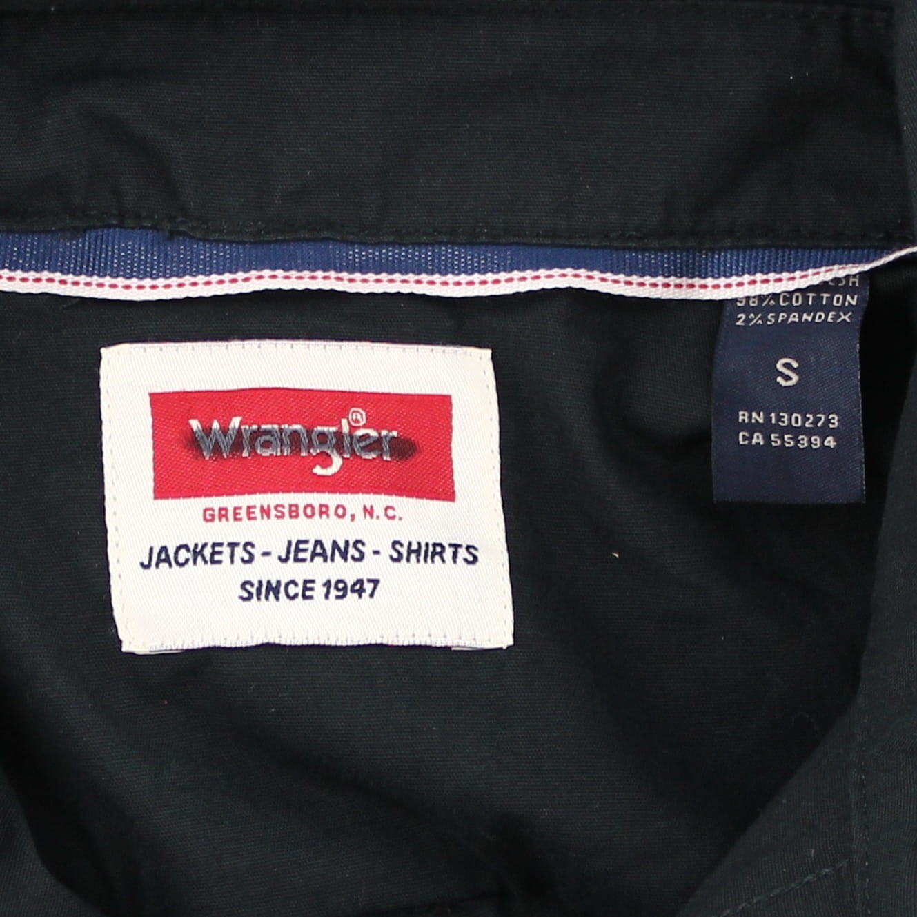 Wrangler Men’s Shirt Button-up Long Sleeve, Buttoned Pleat Pockets, Cotton Blend