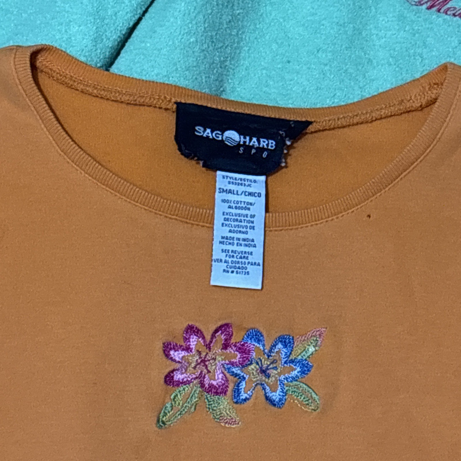 Women’s 4piece Lot Of Tops Size Small Multiple Manufacturers