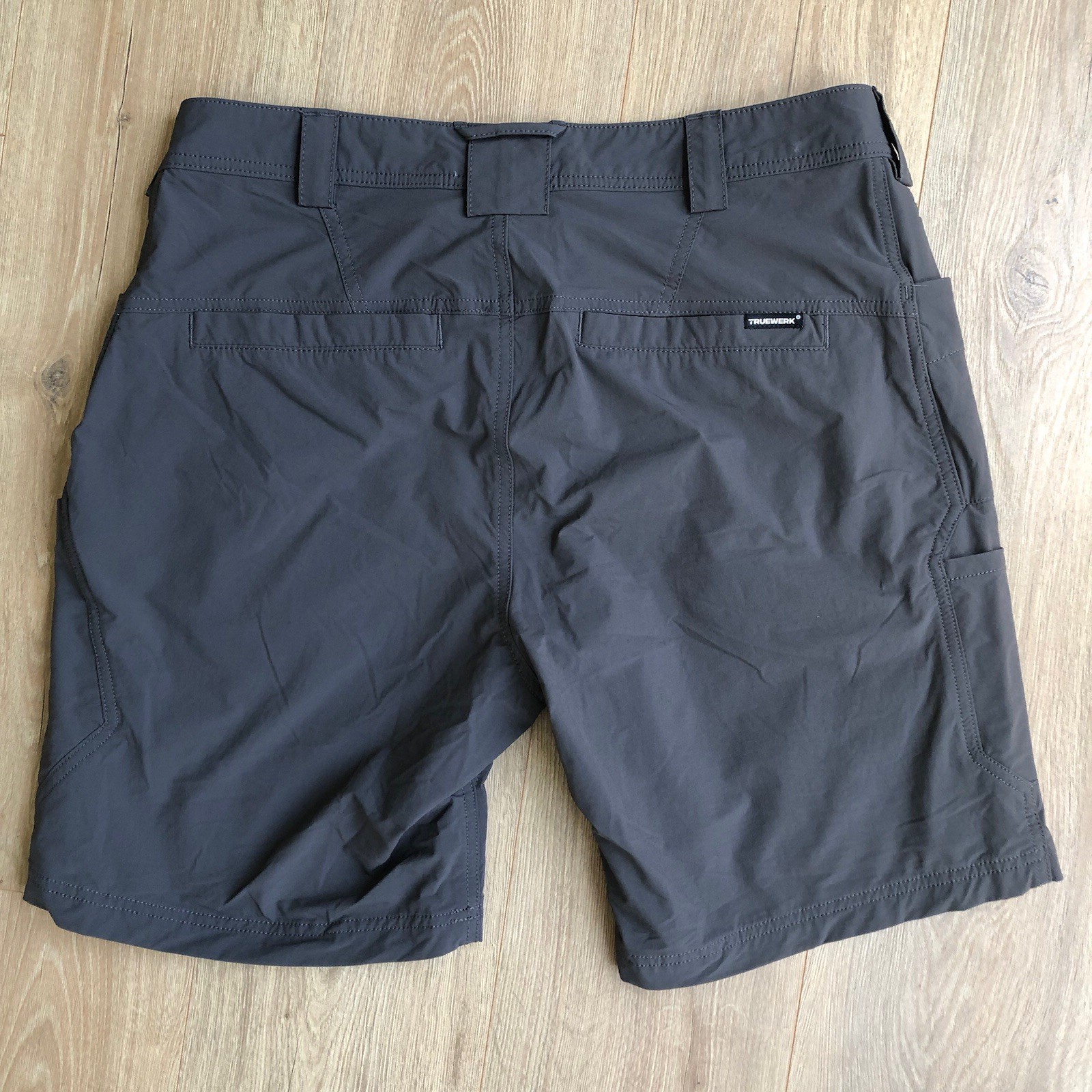 TRUEWERK T1 Werkshorts Mens Size 36 Gray Cargo Shorts Utility Work Outdoor