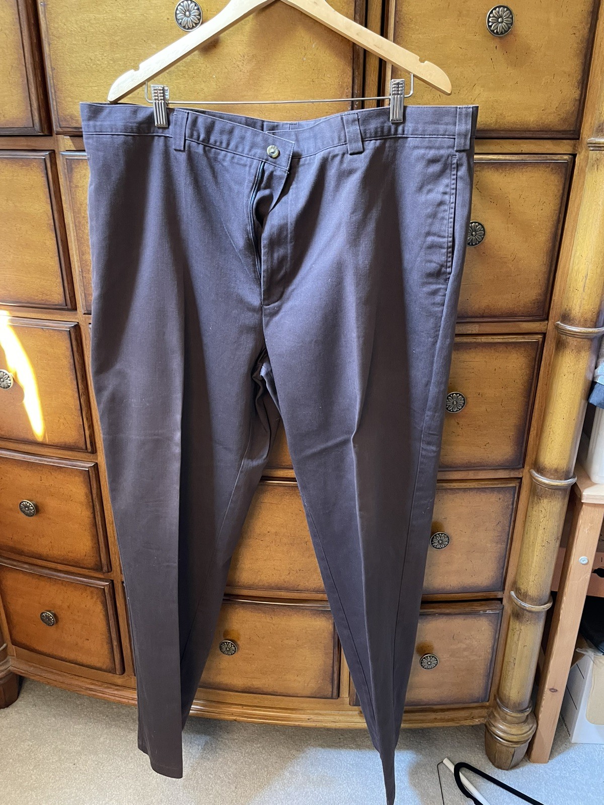 Tommy Hilfiger Men’s Straight Fit Pants 42×32
