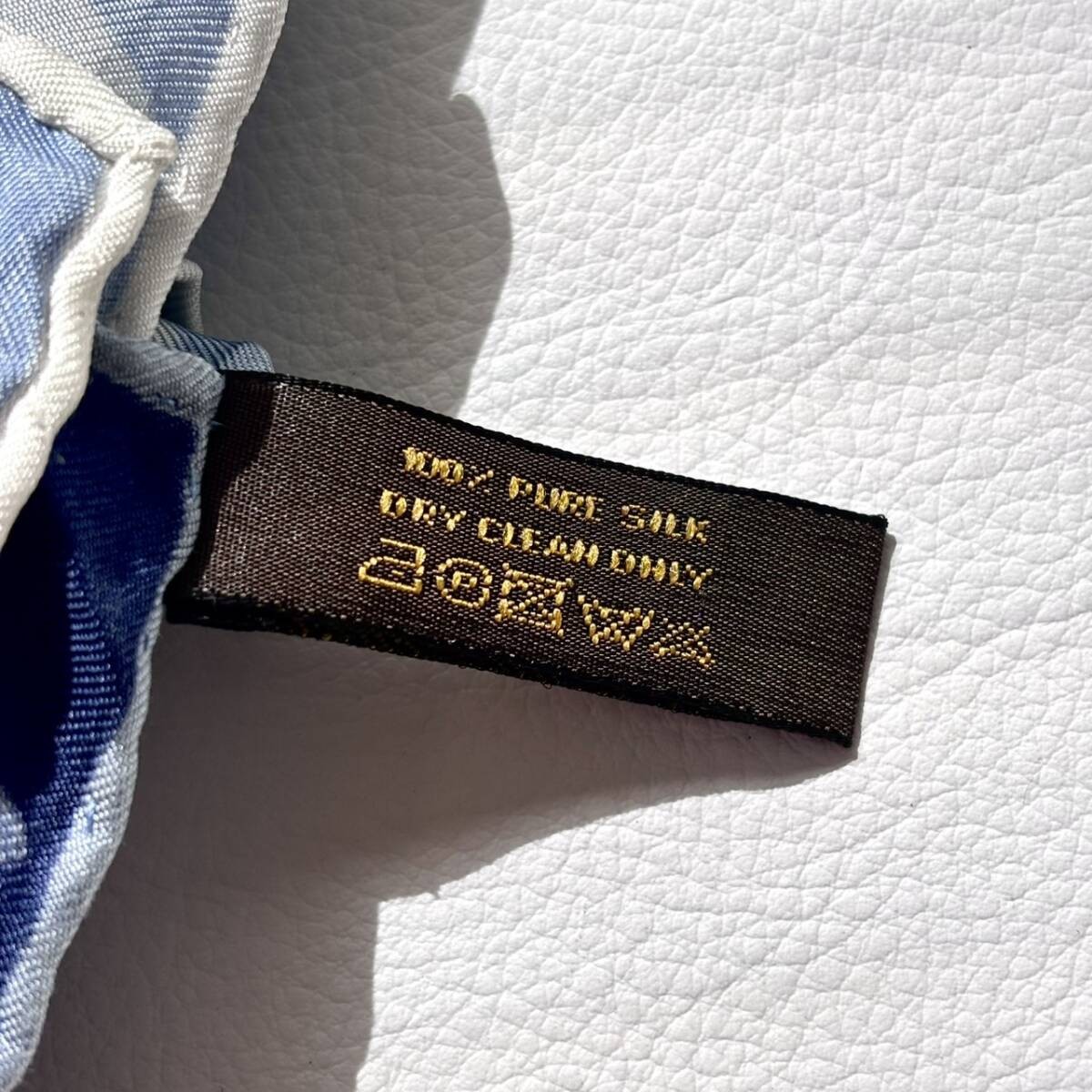 Louis Vuitton Large Silk 100 Scarf Gradient 80 85 Blue For Women Japan