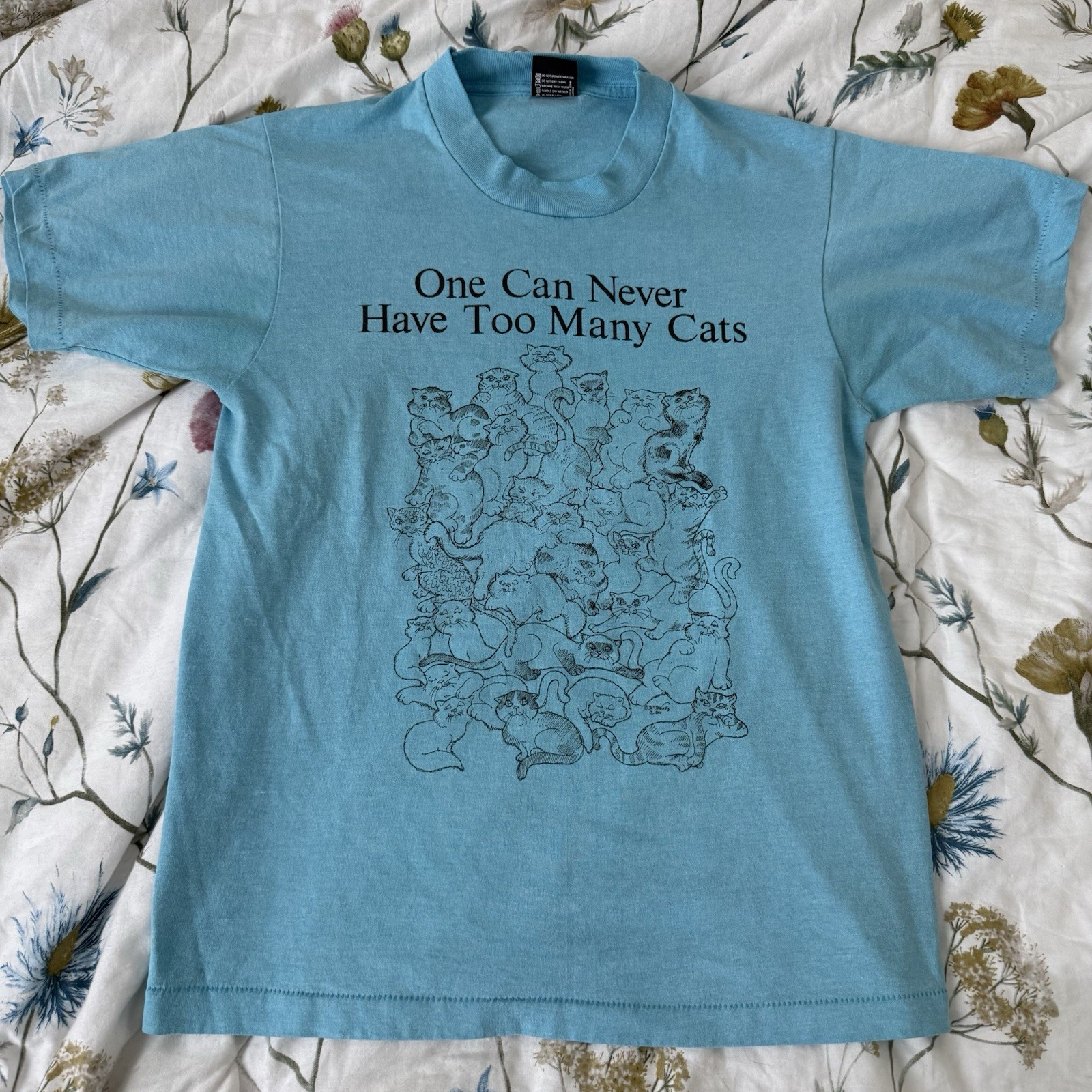 Vintage 80s 1986 Cat Lover T Shirt Blue One Can Never Have Too Many Cats Size M