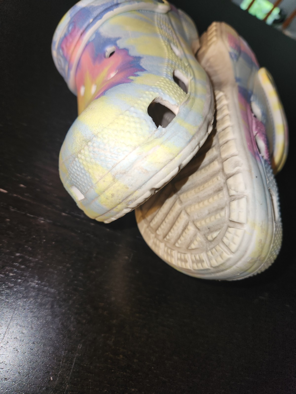Crocs Classic Clog Unisex W- 8 M-6 Slip On Tie Dye Multicolor Logo Strap