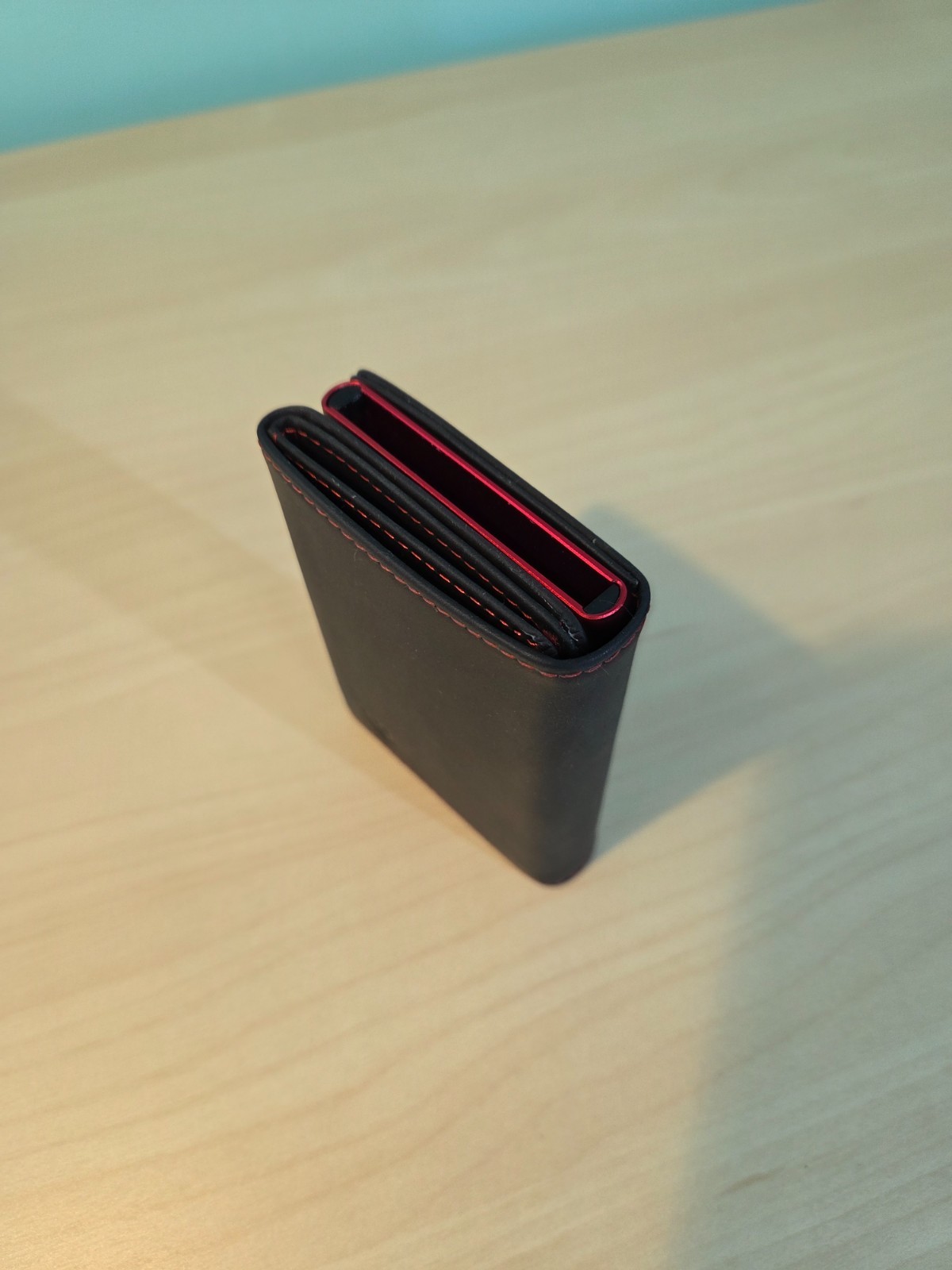 LORZOR Minimalist Leather Wallet – Full Grain Leather, Slim Pop-up Card Case