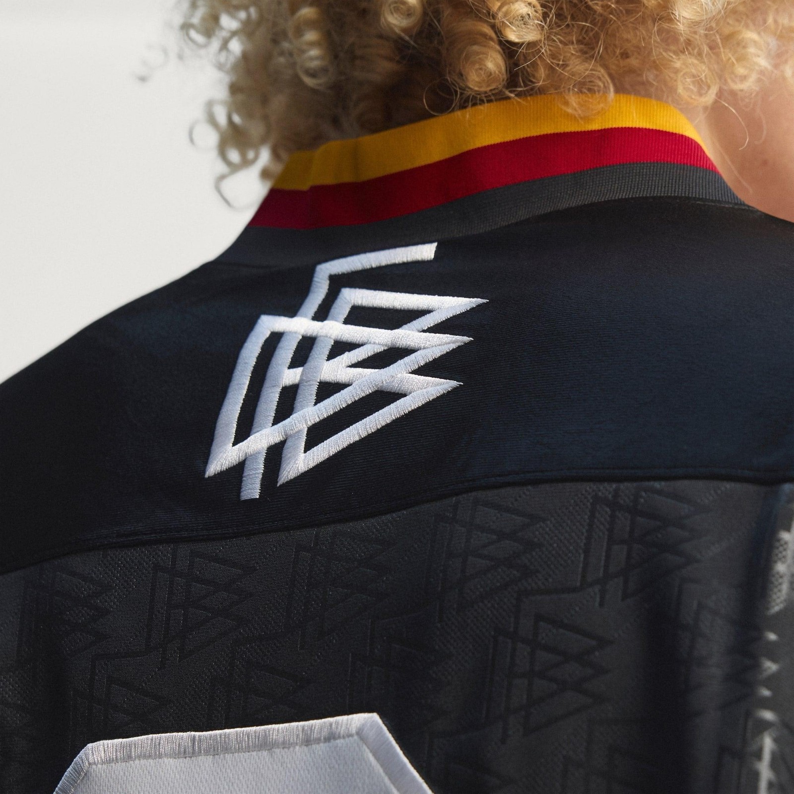 [KD5980] MENS ADIDAS BRINGBACK REMIXED GERMANY JERSEY
