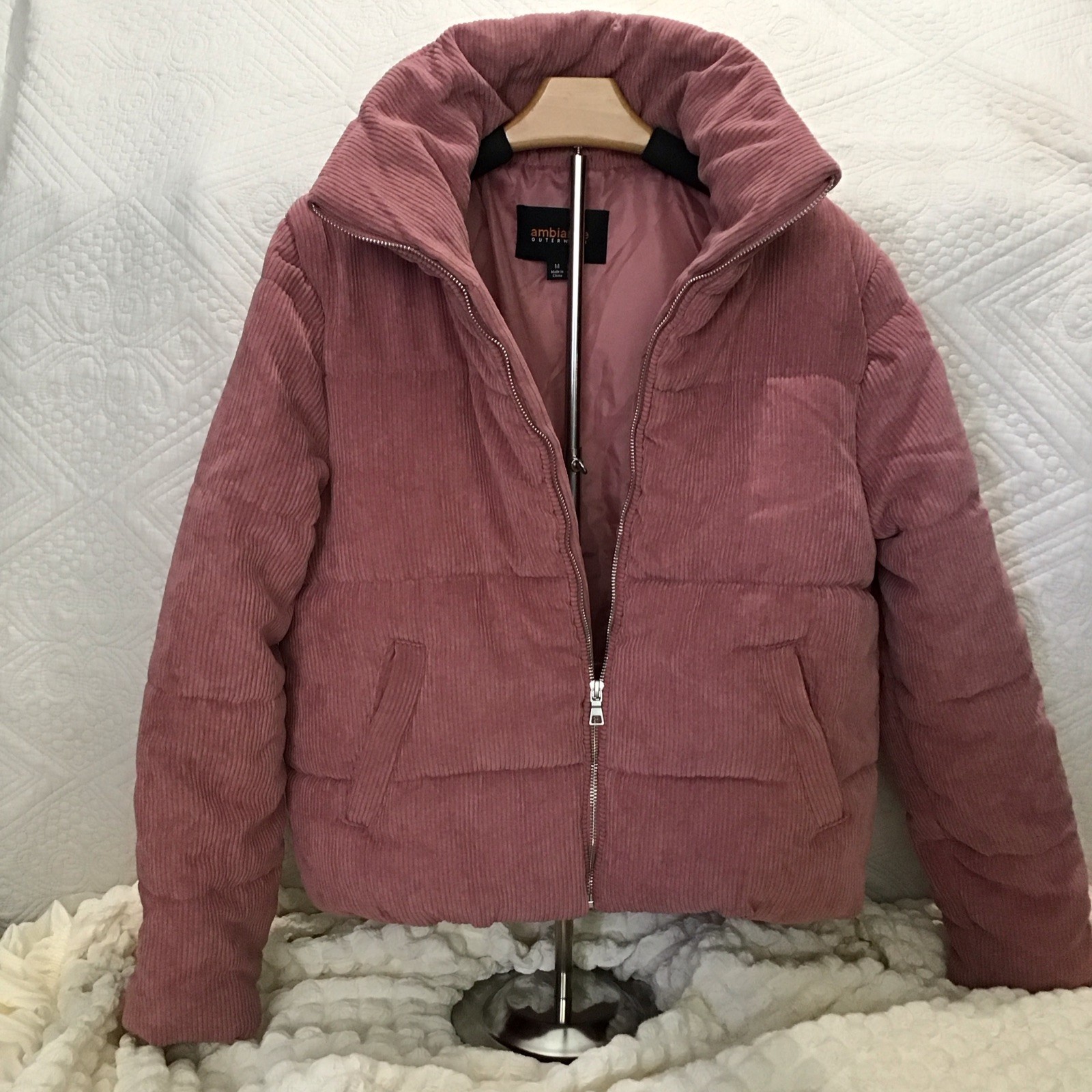 Corduroy puffer jacket Dusty Rose color Insulated Women’s Zipper Pockets SZ M