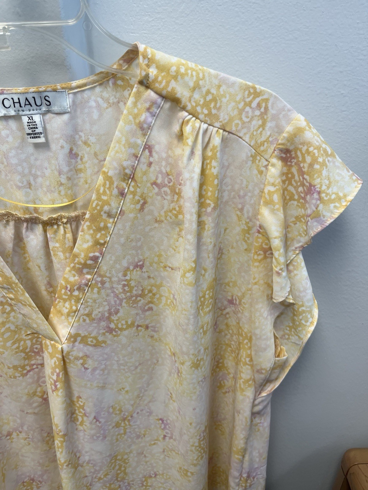 CHAUS Blouse Soft Yellow XL NWOT Ruffle Cap Sleeve Light Weight Beautiful