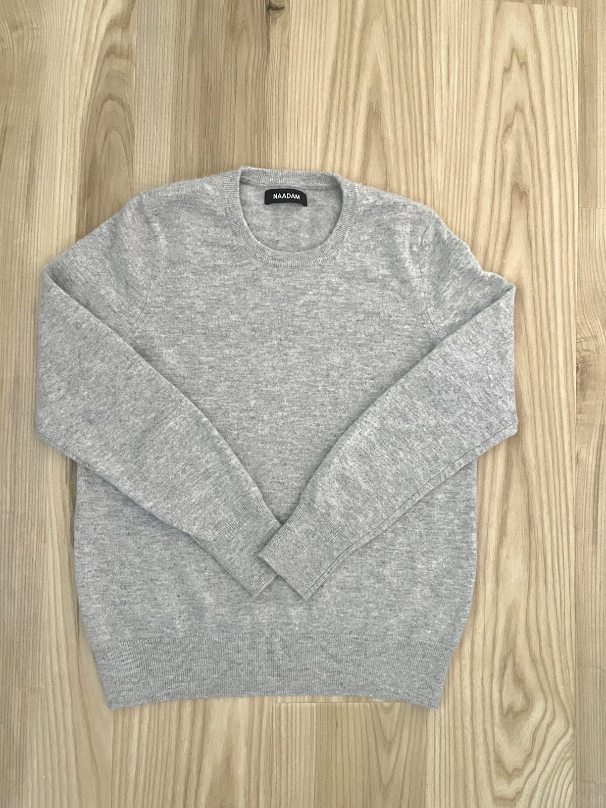 Naadam 100% Cashmere Crew-Neck Long Sleeve Knit Sweater Gray Women’s size Medium