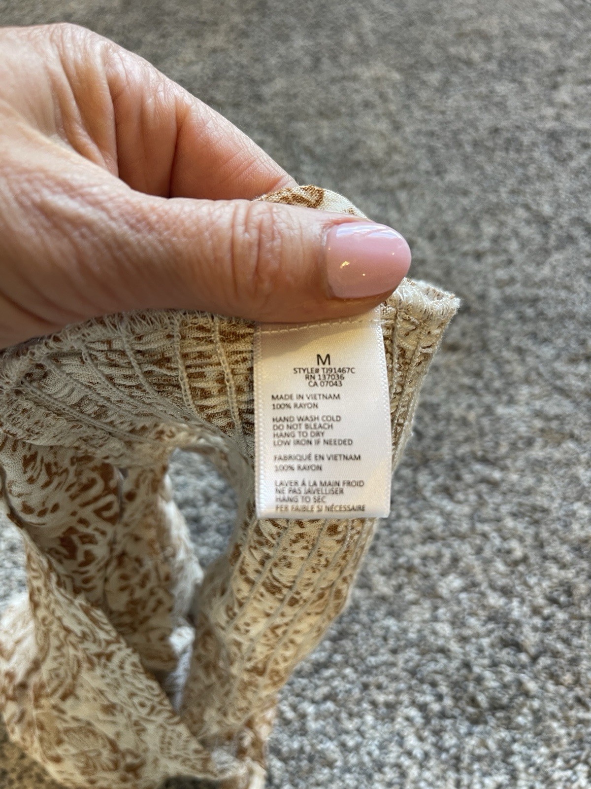 Paper Crane Women’s Medium Tan Cream Paisley Rayon Boho Crop Top