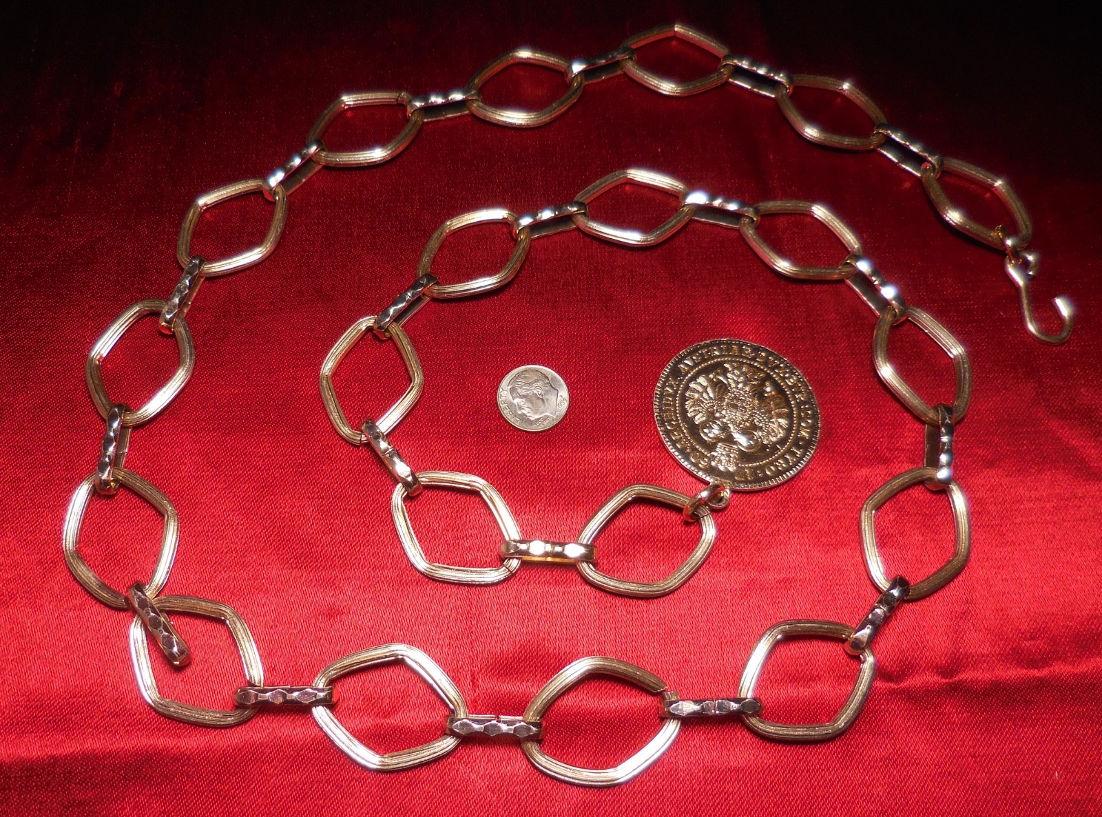 BELT CHAIN FASHION Vintage Accessory MARIA THERESIA 37 inches