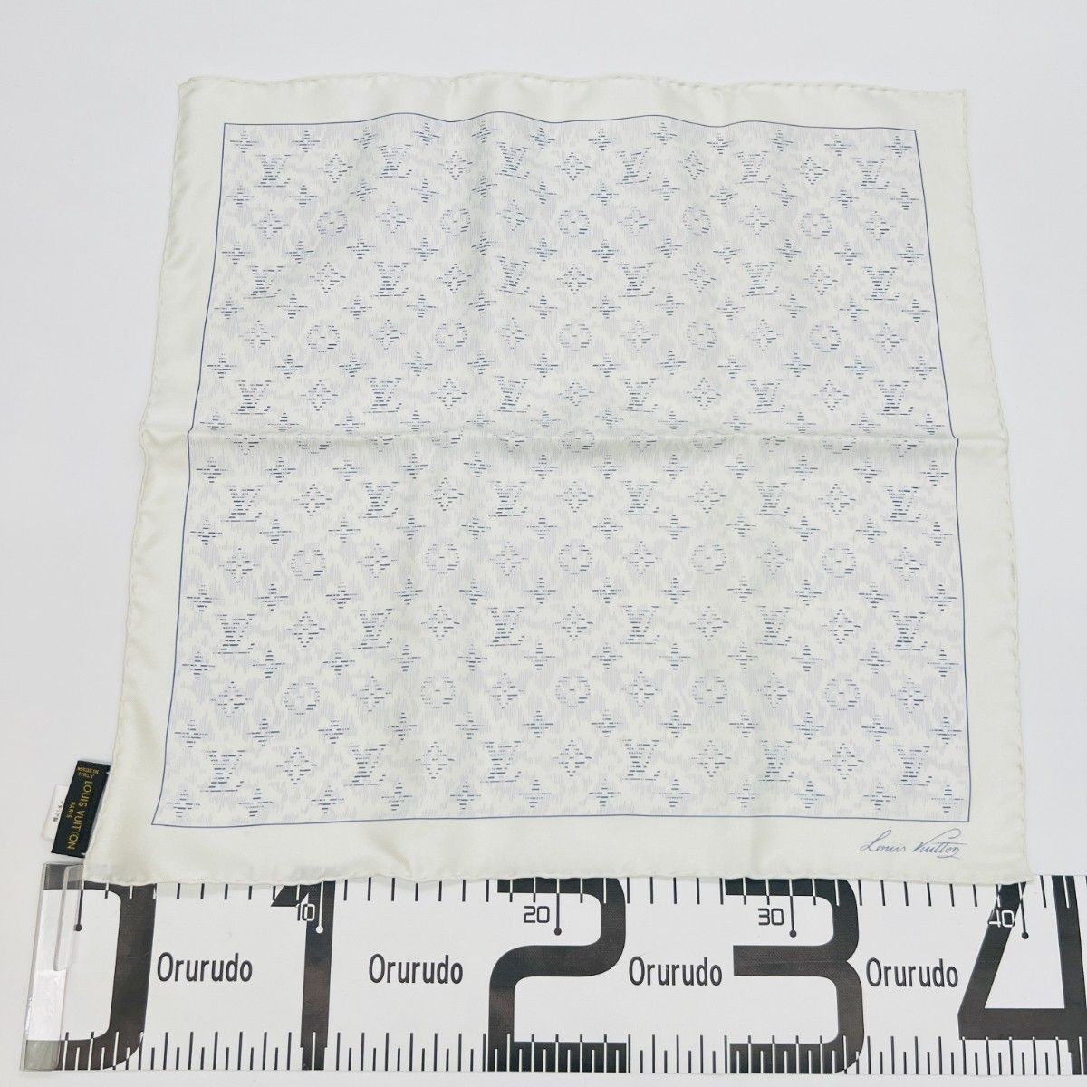 Louis Vuitton Carre 40 Monogram Scarf White Blue with Box and Tag Japan