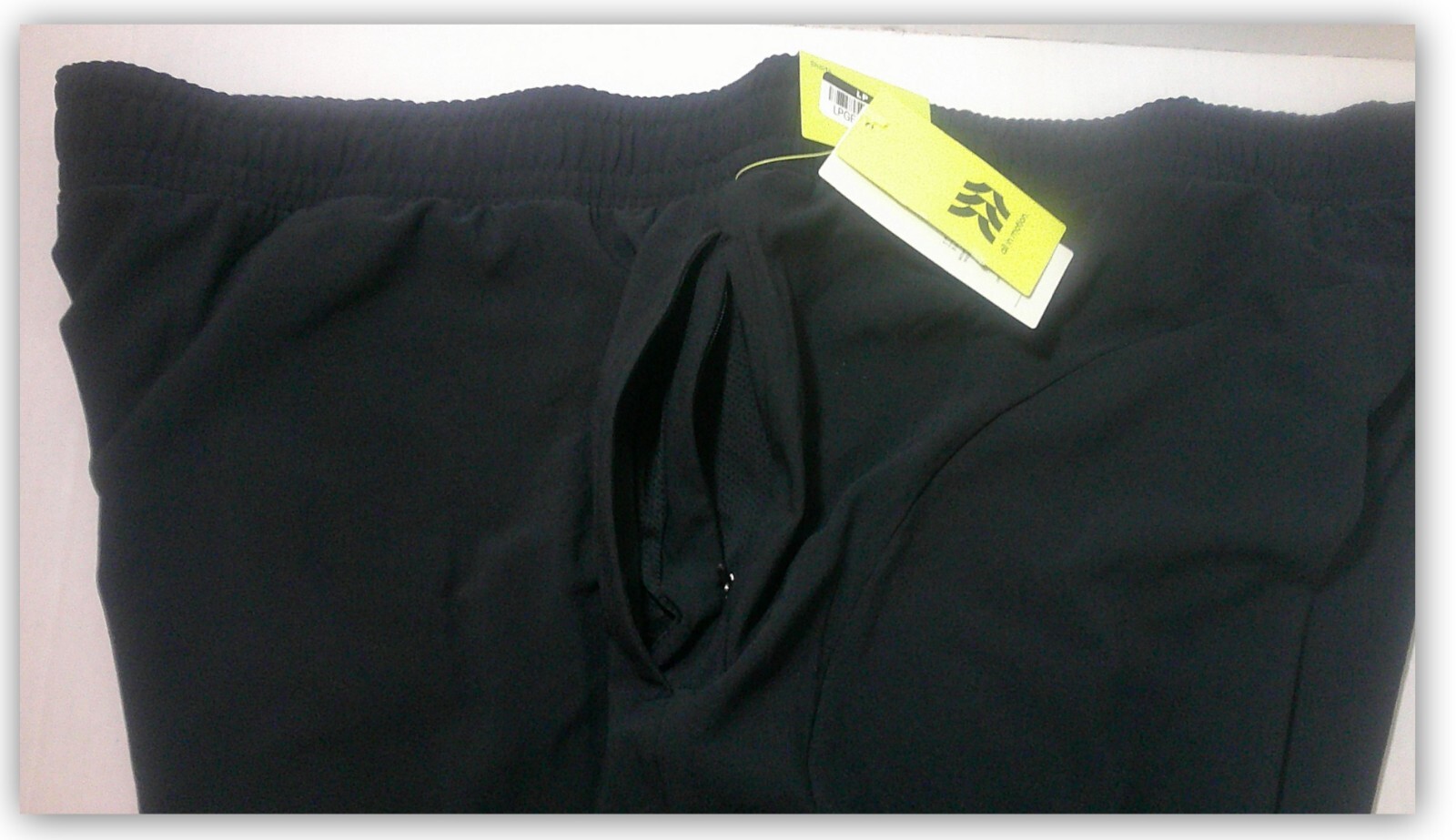 All in Motion Sport Shorts 3 pocket elastic ( 1 Zip ) & tie fully LINED