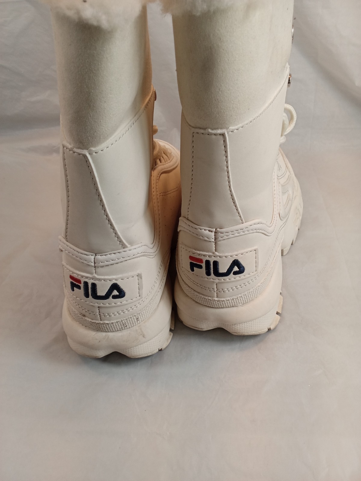 Womens Fila Winter Boots 6 1/2, White