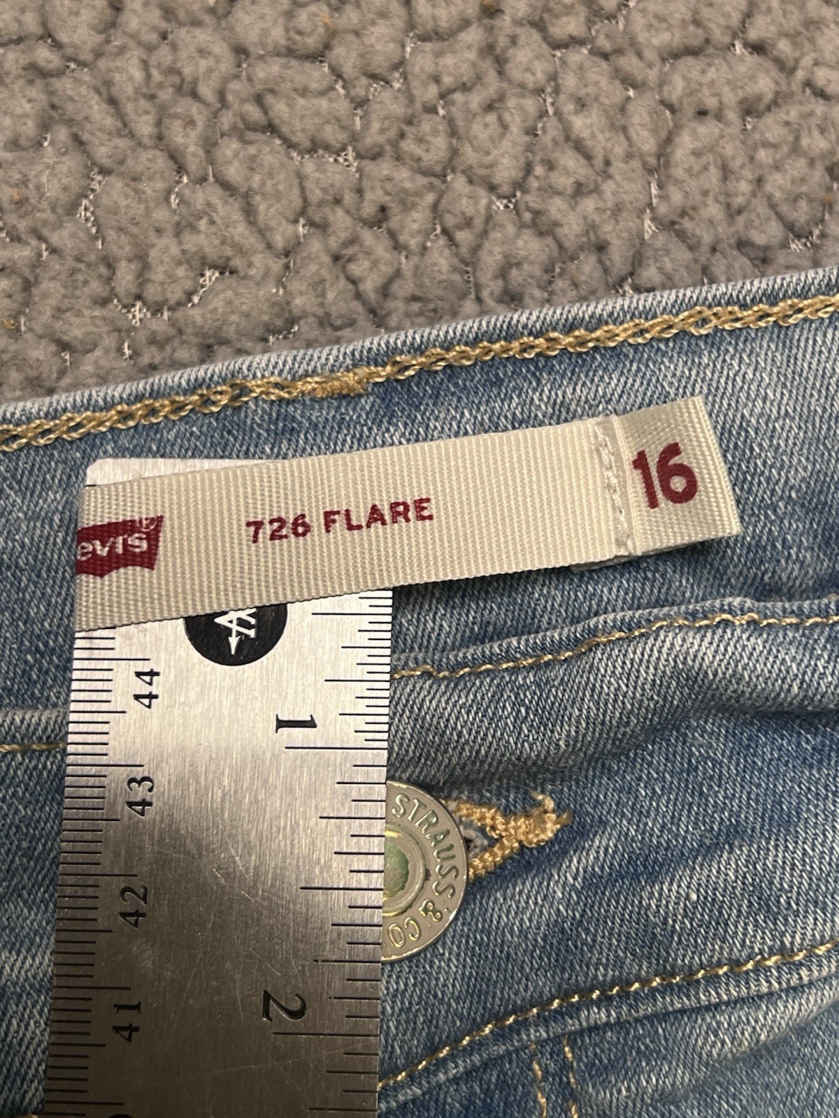 Levi’s 726 Flare Light Was Denim Jeans Girls Size 16 Juniors Size Wide Leg