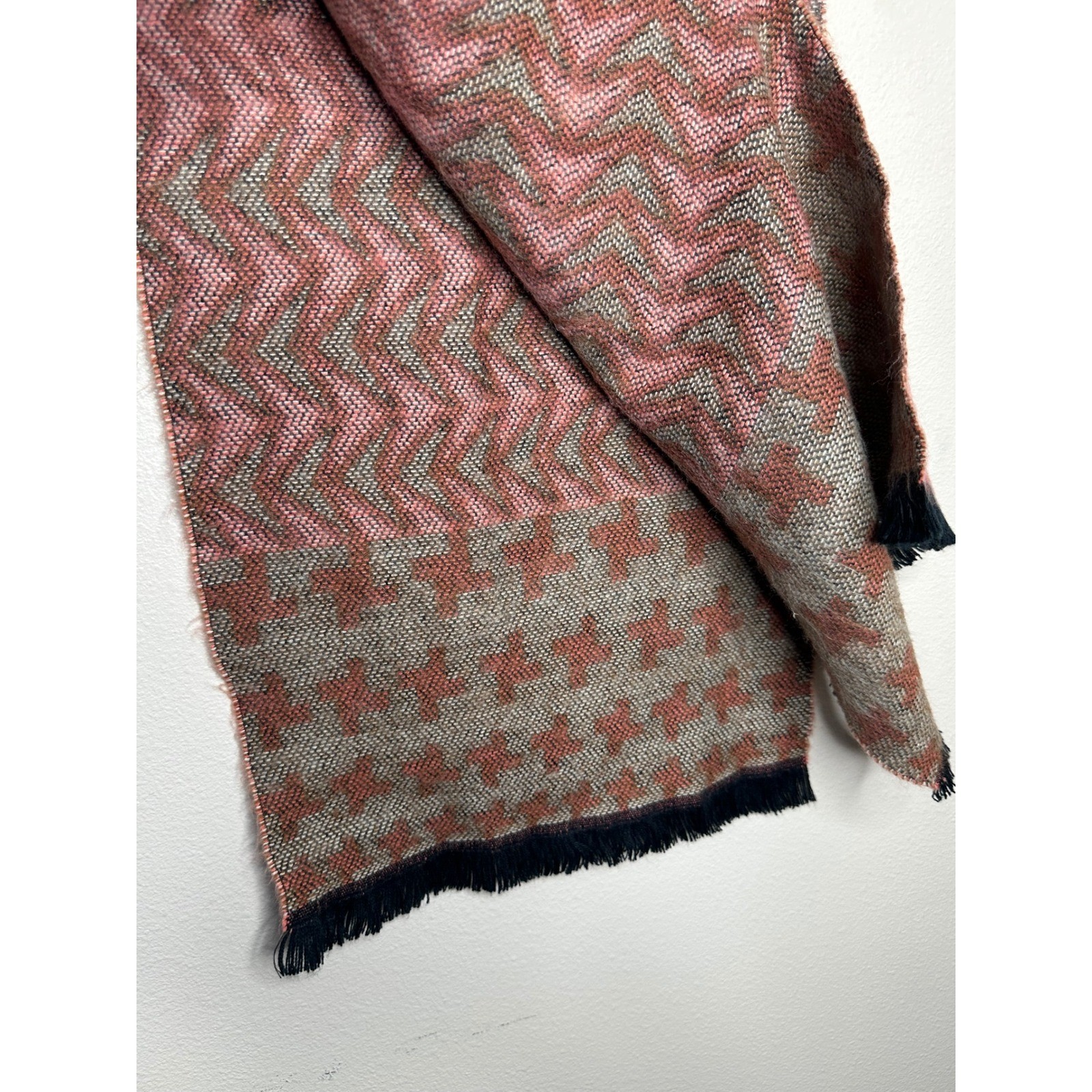 Harald Ambrosius 100 Percent Cashmere Scarf Zigzag Pattern Made in Germany