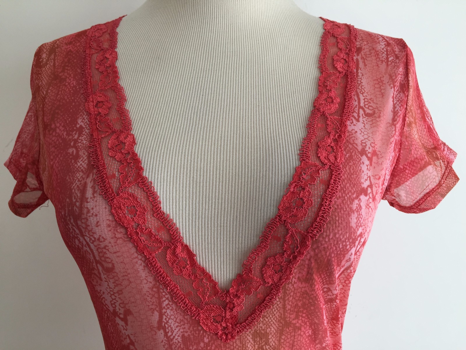 Victoria’s Secret V-Neck Top Semi-Sheer Tea Rose Animal Print Size M