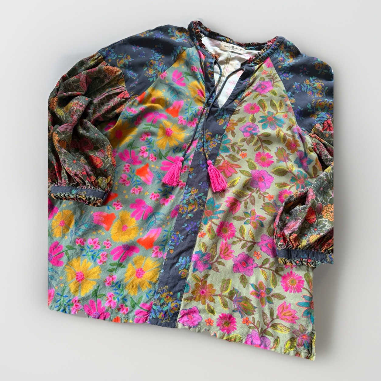 Natural Life Blouse Womens M Floral V Neck 3/4 Sleeve Boho Peasant Tassel Top