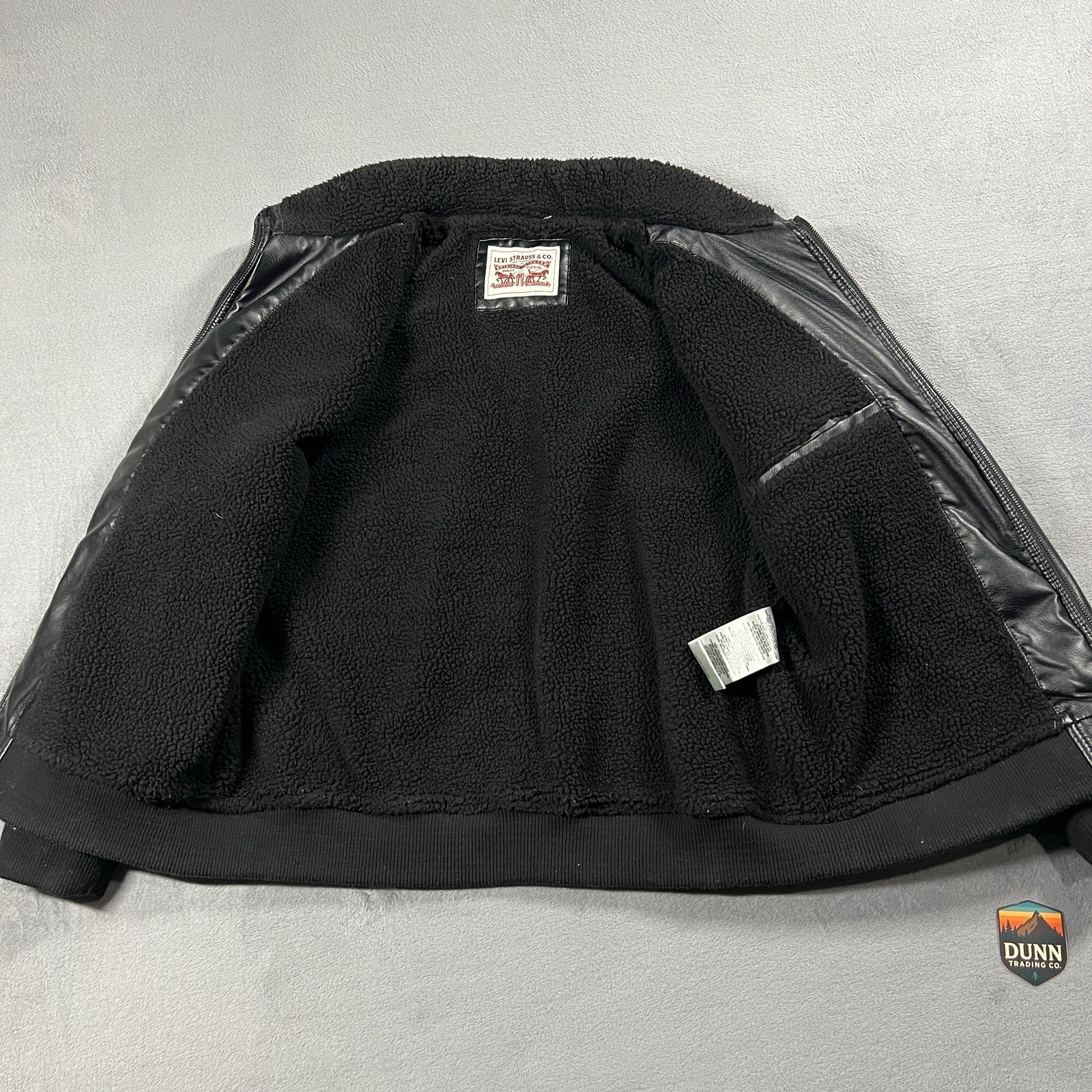 Levis Jacket Mens XL Black Faux Leather Insulated Sherpa Lined Bomber Moto