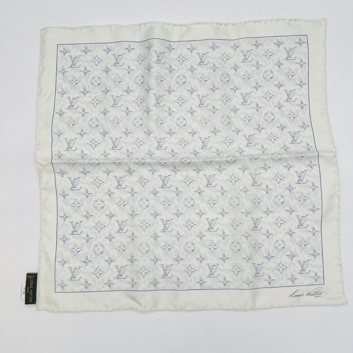 Louis Vuitton Carre 40 Monogram Scarf White Blue with Box and Tag Japan