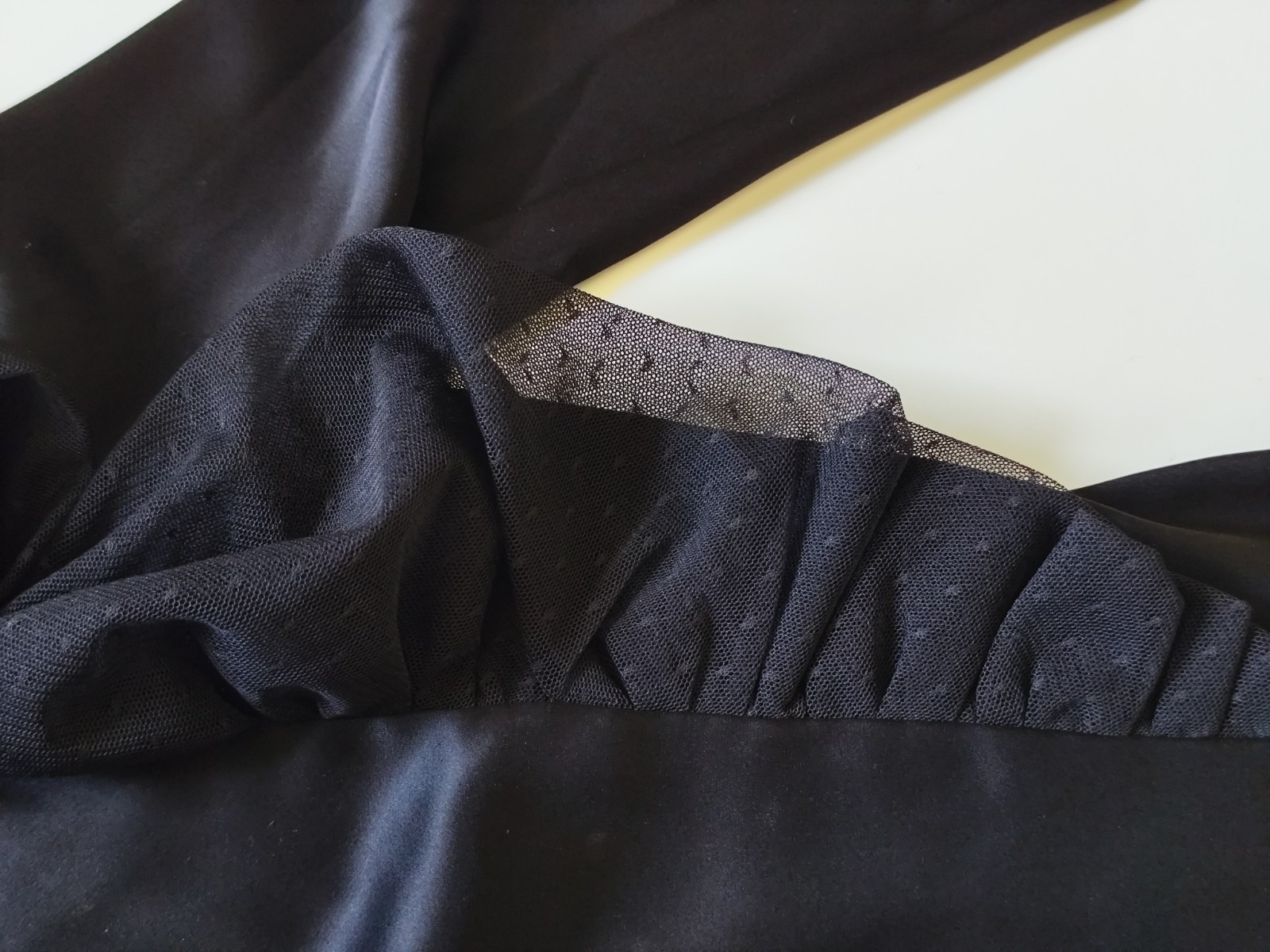 St. John Evening One Shoulder Blouse Black Embellished Tulle Raffle sz.2 Womens