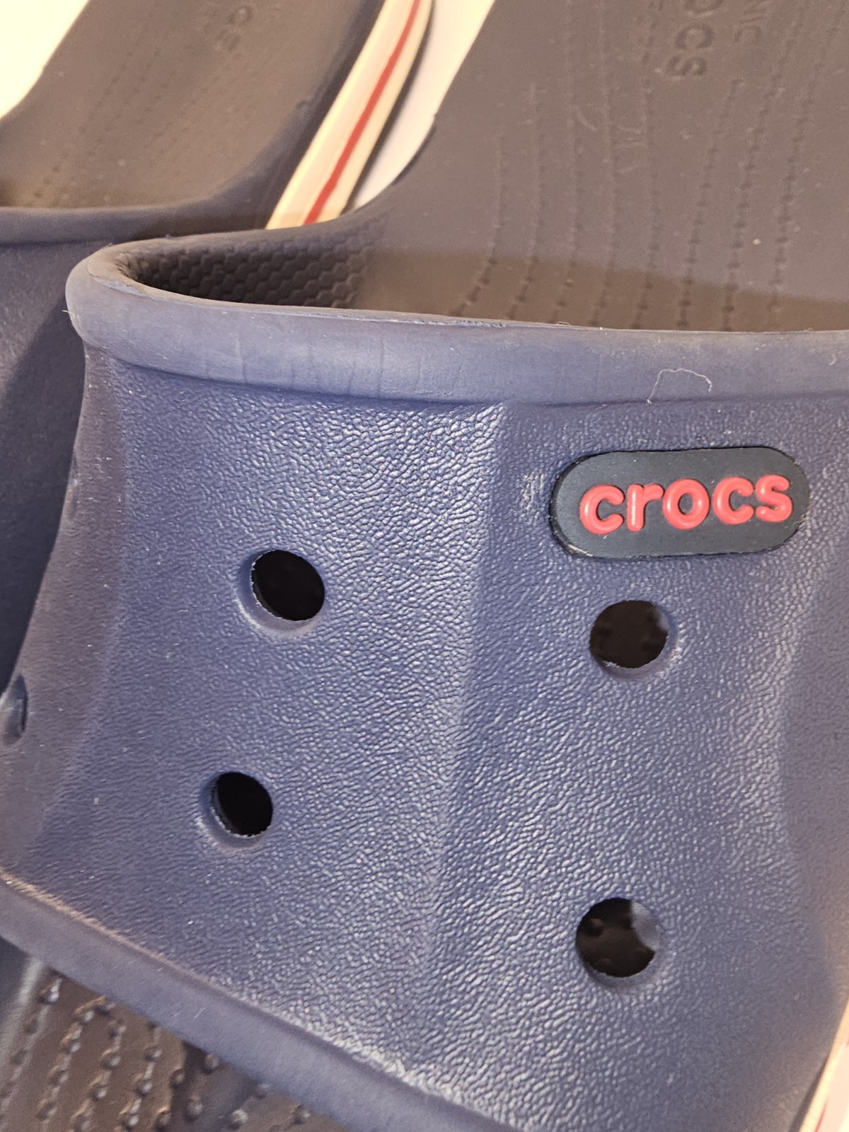 Crocs Unisex Bayaband Slide – Navy/Pepper – Men’s 6 Womens 8