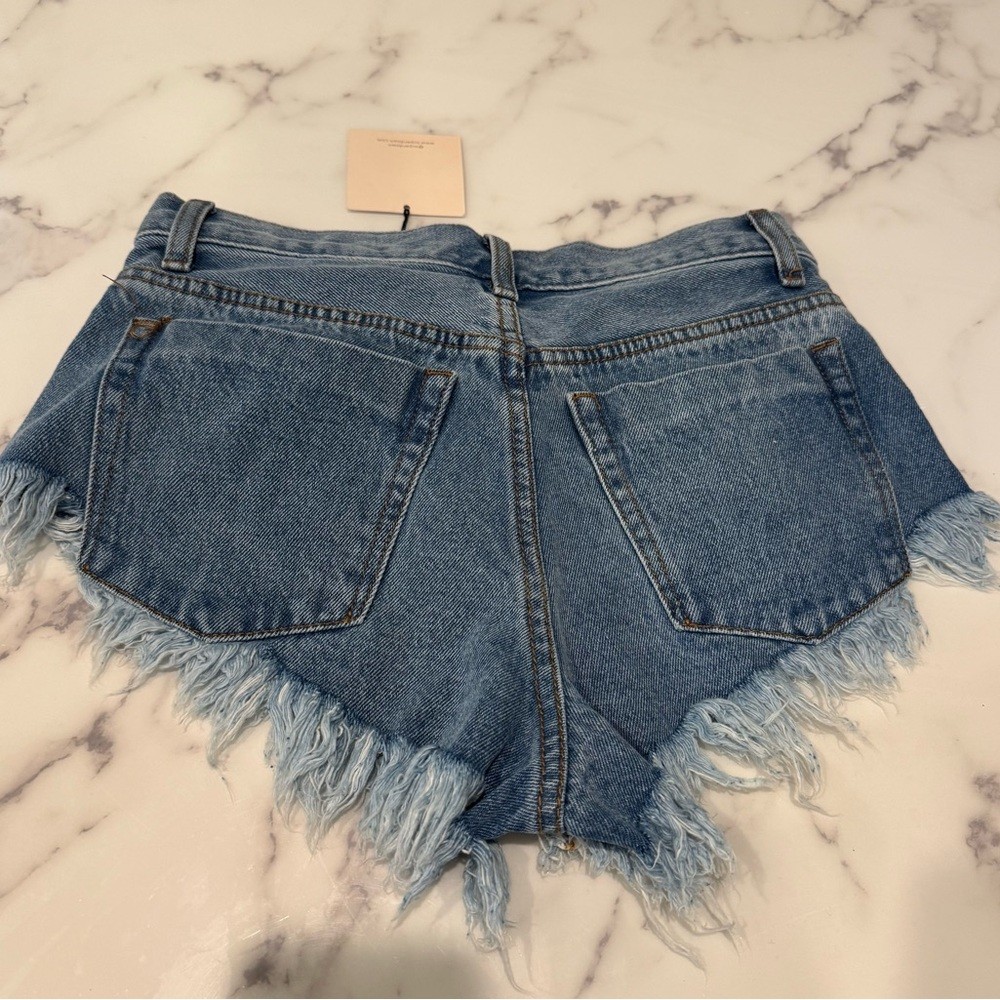NWT Superdown Keira Jean Shorts in Dark Stone Wash Blue Distressed size 24
