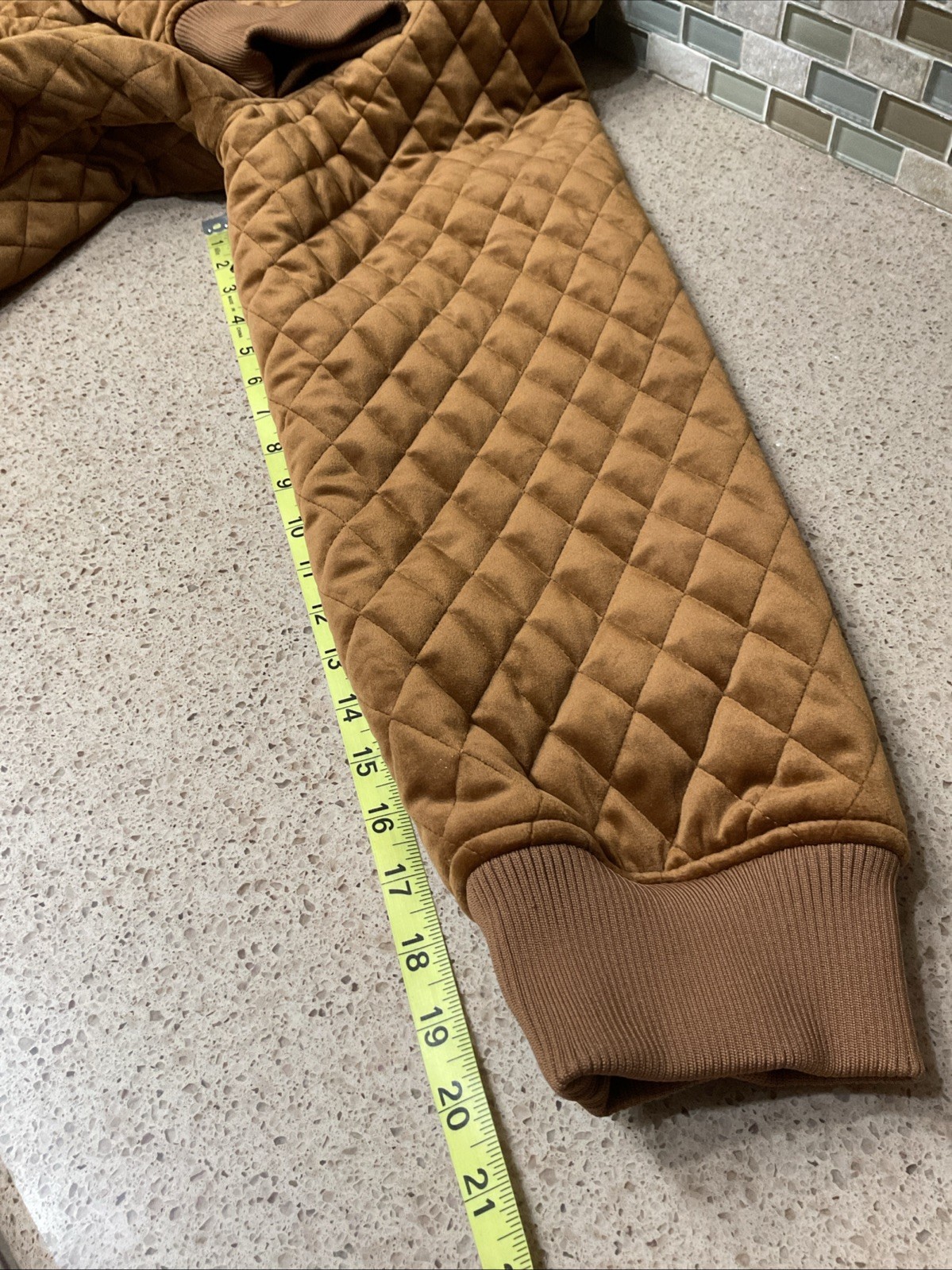 Mens Guess Jacket Velvet Quilted Full Zip Bomber Sz XXL Muted Gold 48×28” New