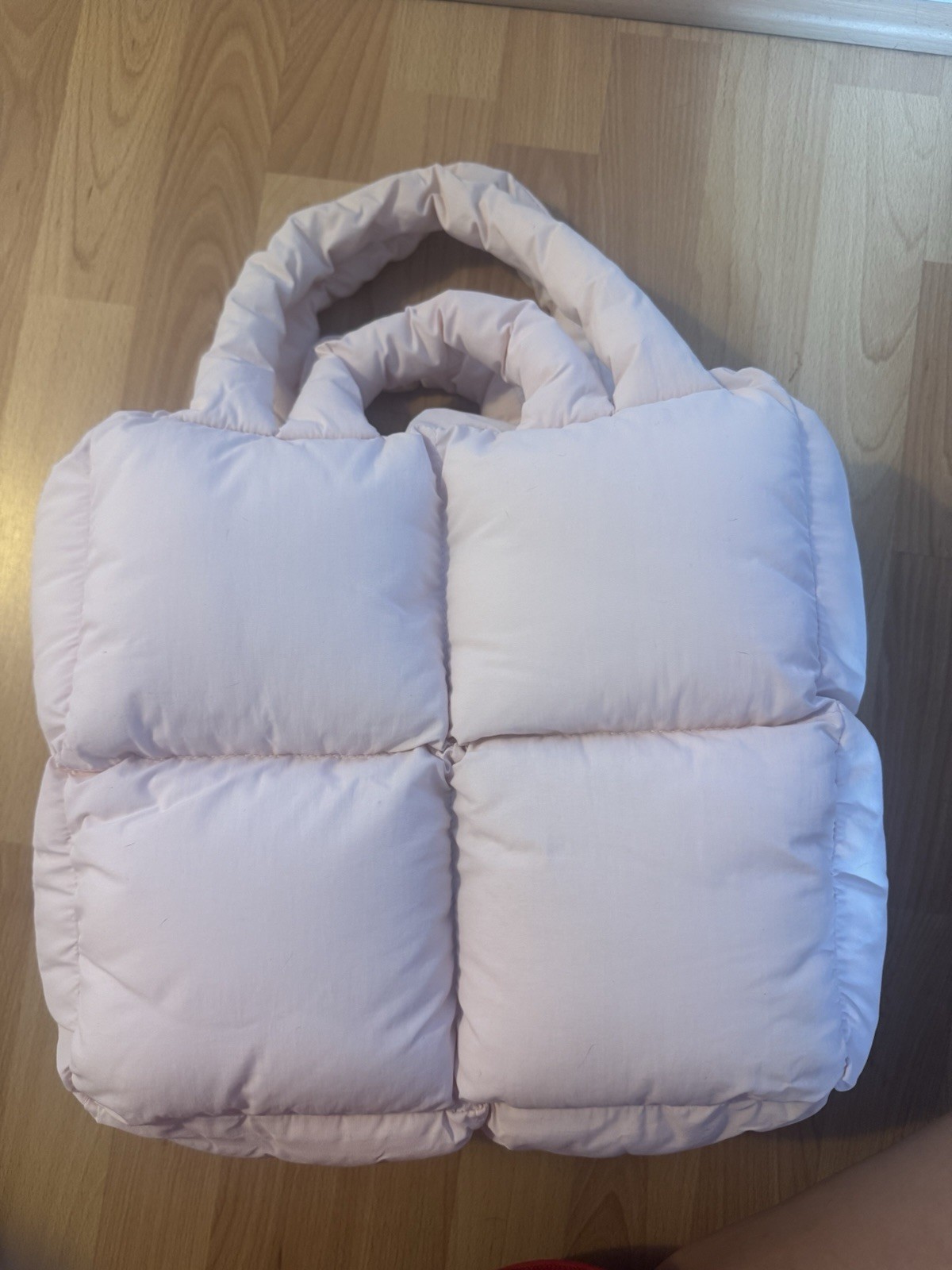 My Mum Made It Pink Quilted Puffer Tote Top Handle Bag Zip Pockets Lined