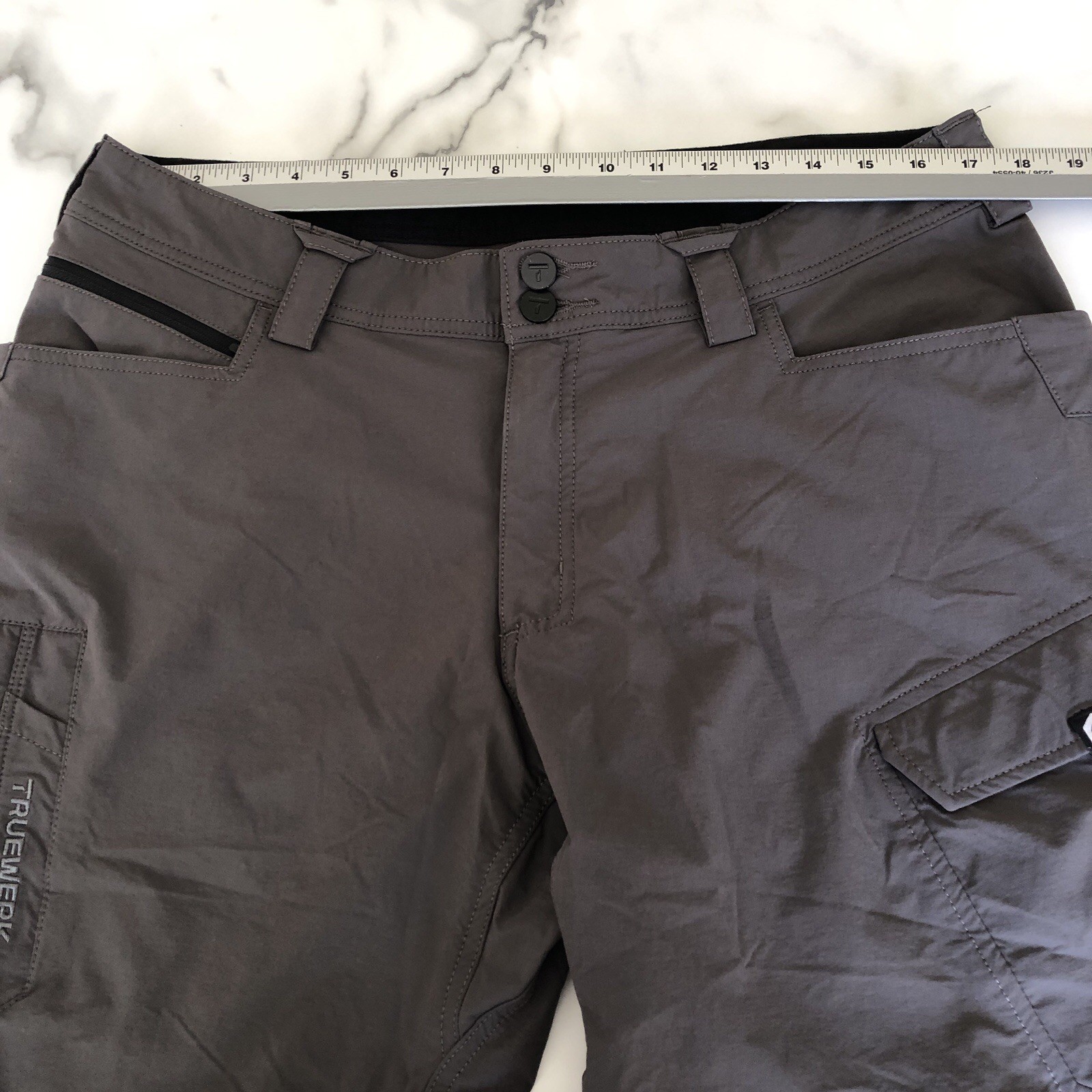 TRUEWERK T1 Werkshorts Mens Size 36 Gray Cargo Shorts Utility Work Outdoor