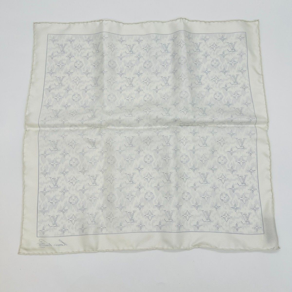 Louis Vuitton Carre 40 Monogram Scarf White Blue with Box and Tag Japan