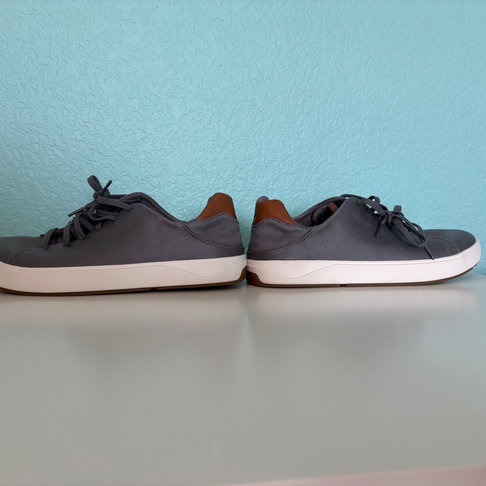OluKai Lae’ahi Li Mens Size 10 Shoes Charcoal Gray Canvas Comfort Sneakers