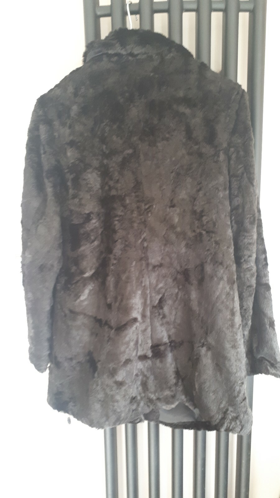 BNWT UK16 Black Faux Fur Coat Jacket Vegan Punk Goth RRP £99 Machine Washable