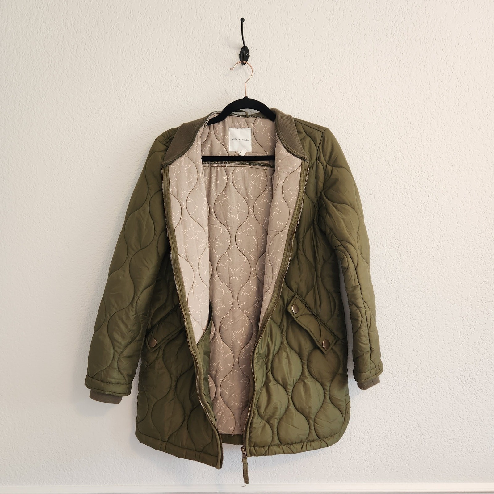 Avec Les Filles Women’s Size Small Army Green Quilted Puffer Jacket New