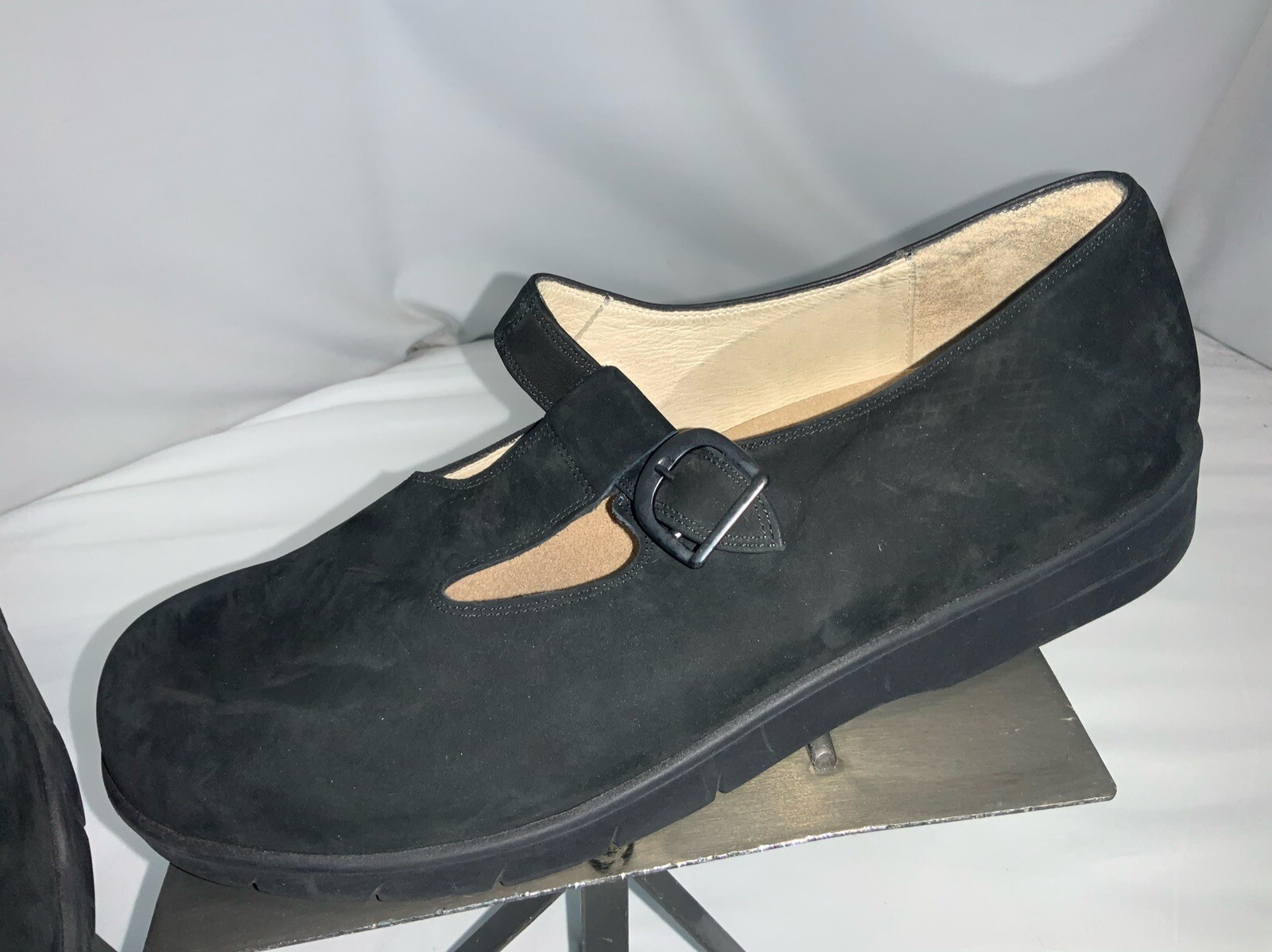 Theresia M. Sandals Shoes Sz 8.5 Women Black Leather Strap Hungaria YGI E1S-6