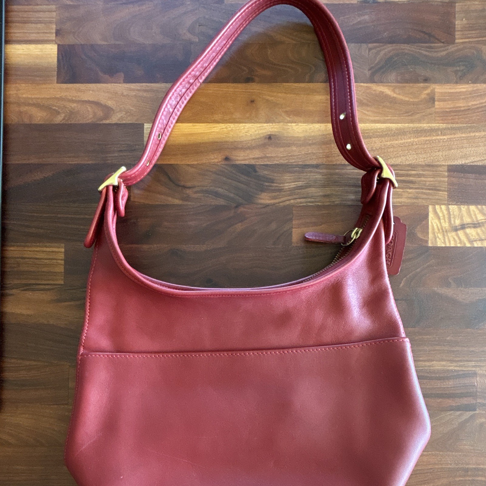 Coach Legacy Red Medium Crescent Shoulder Bag Gold Hardware Lined 9058