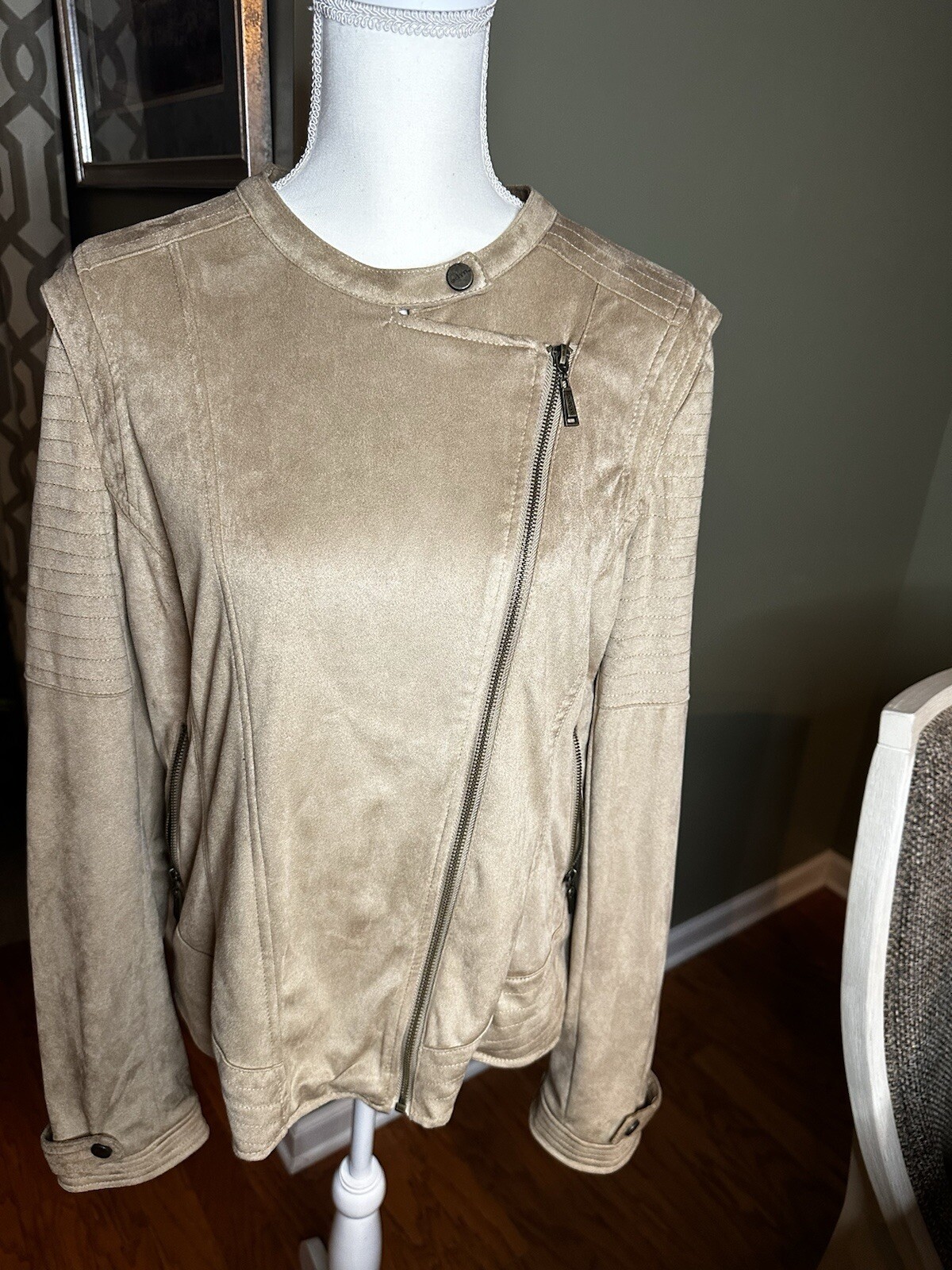 Women’s XL Cream Faux Suede Military Style Jacket Zip Front Pockets NWOT