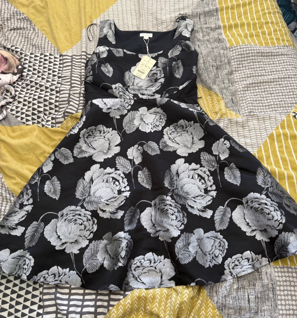 Monsoon Dress Women’s Size UK14 BNWT Black & silver flower pattern