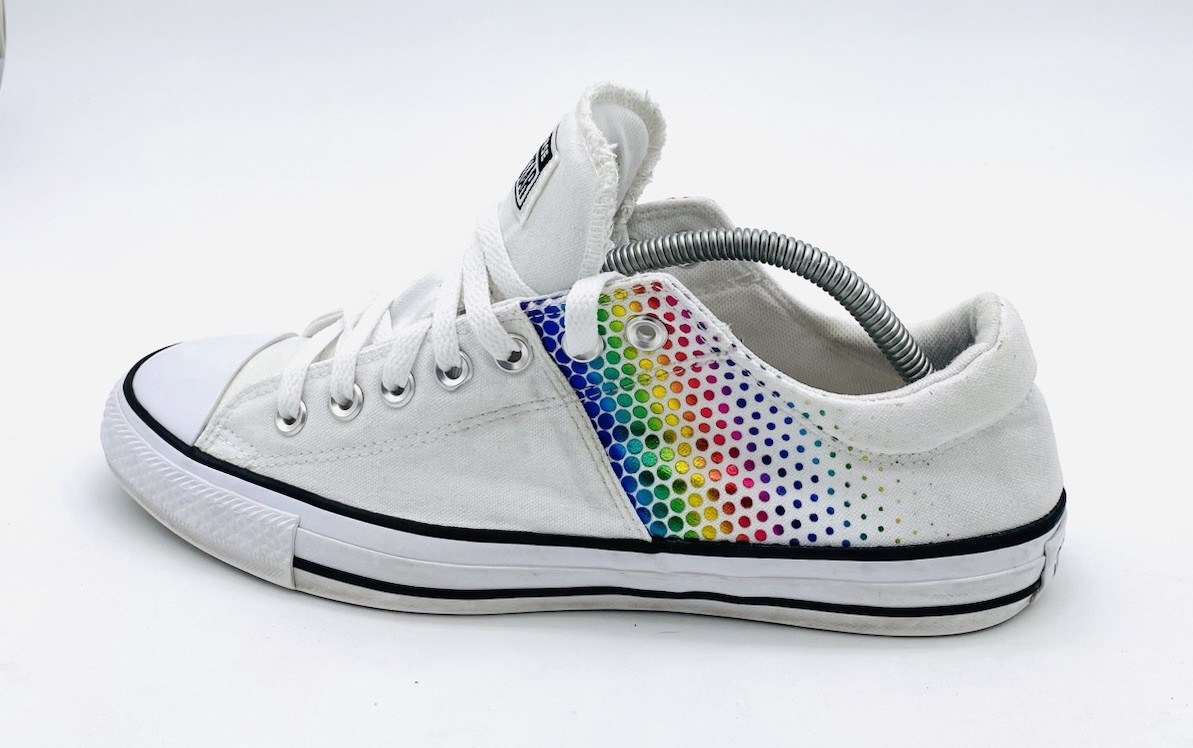 Converse Women’s Rainbow Dot Madison White Canvas Sneakers Shows 567260F Size 11