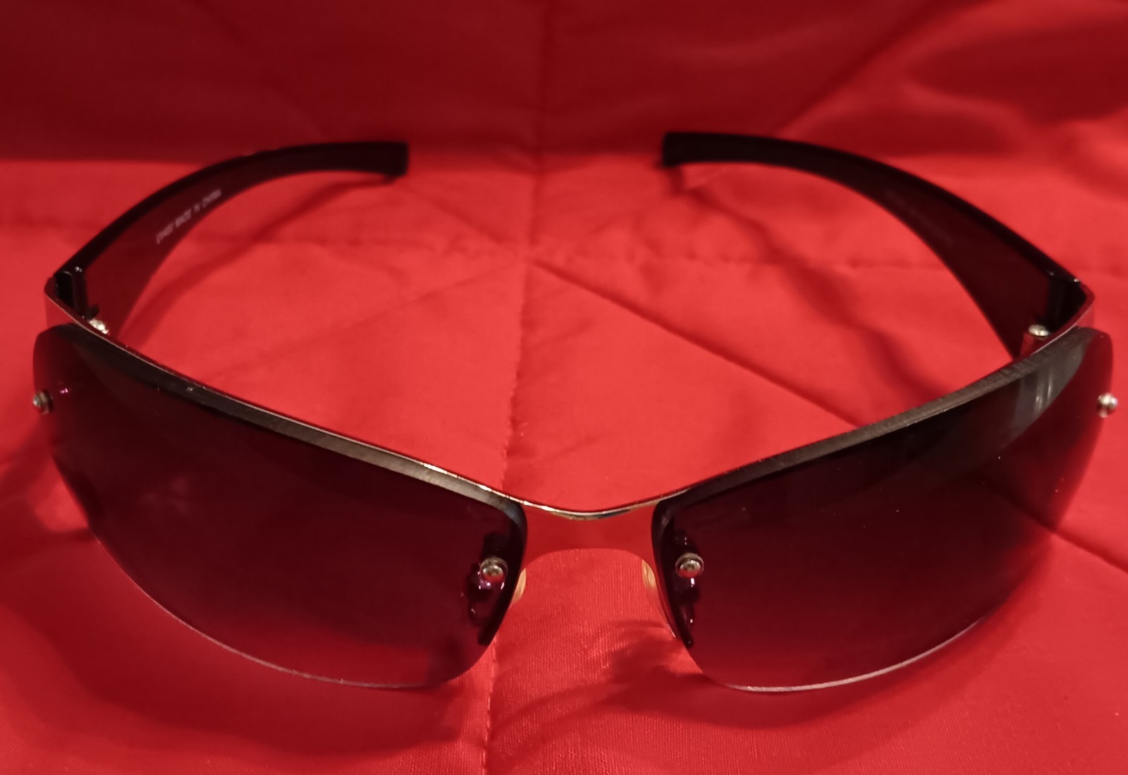 XL Sting Women’s Sunglasses With Silver Metal Frame And Black UV 400 Lenses