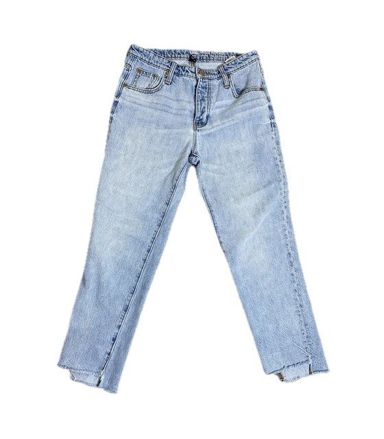 Gap Vintage High Rise Button Fly Light Wash Denim reworked crop Jeans Women’s 2