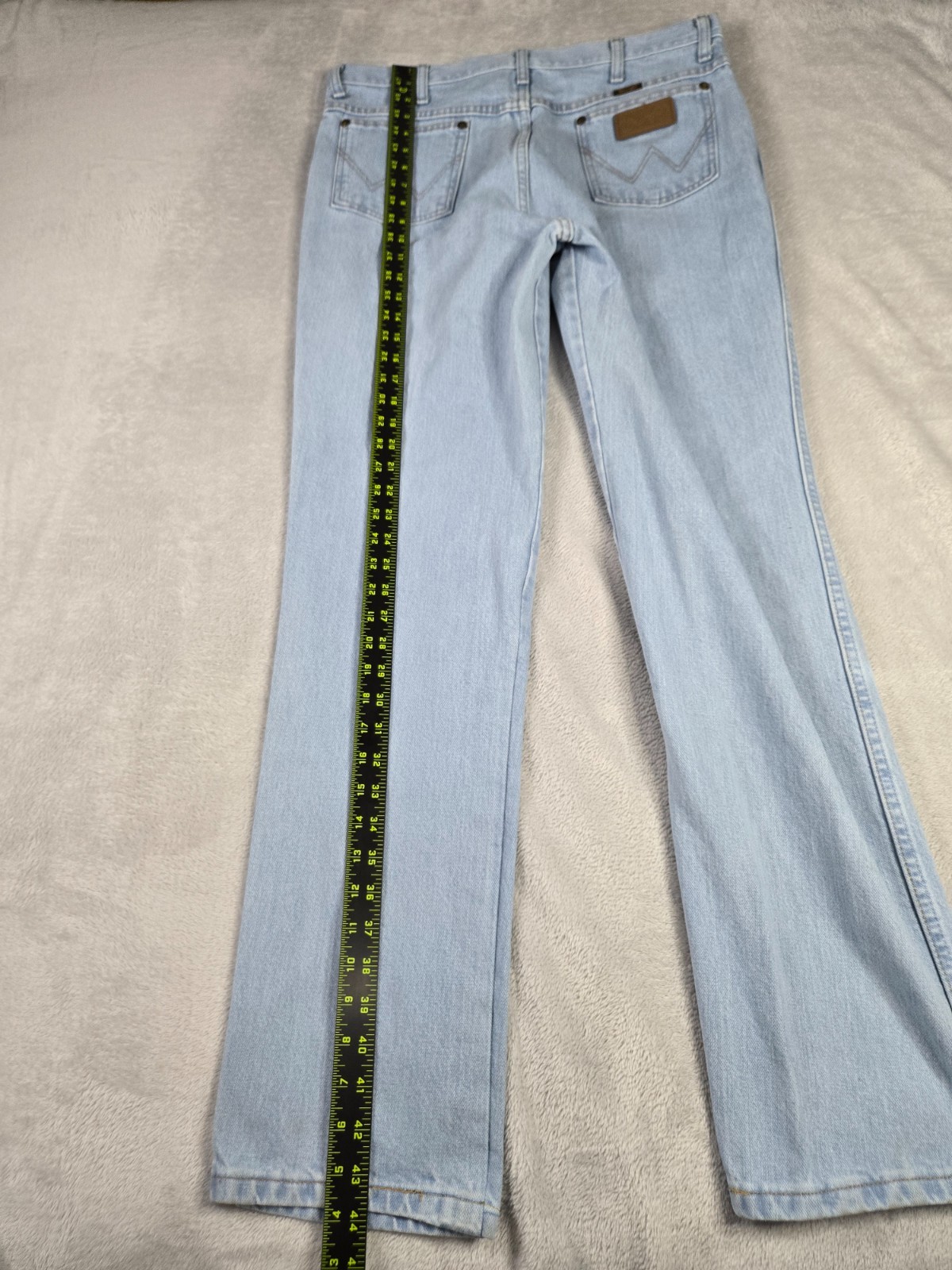 Wrangler Light Blue Jeans Mens Size 36 x 34 Country Western Cowboy Denim 936GBH
